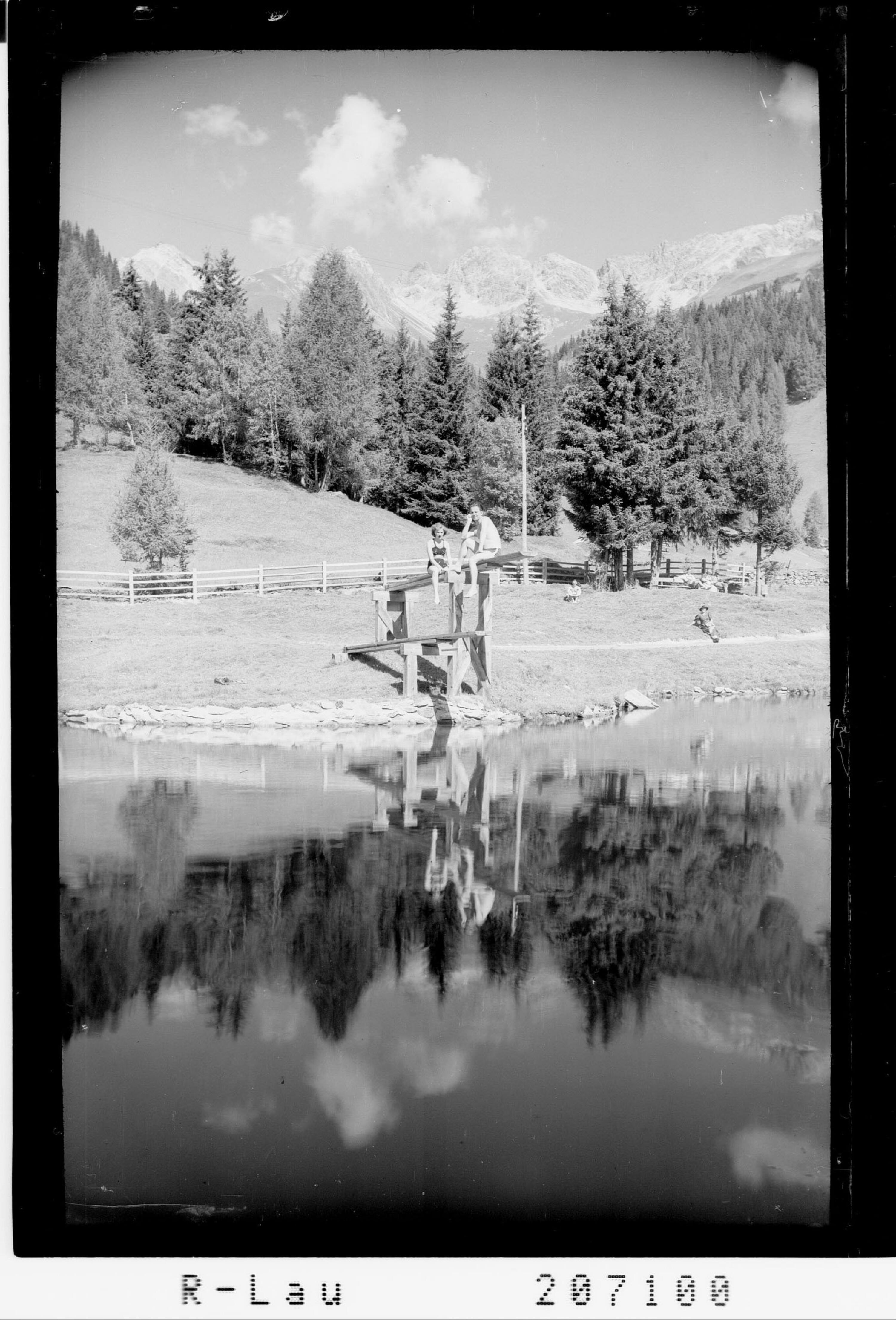 [Moorsee bei St.Anton am Arlberg mit Schindlerspitze und Lorfekopf]></div>


    <hr>
    <div class=