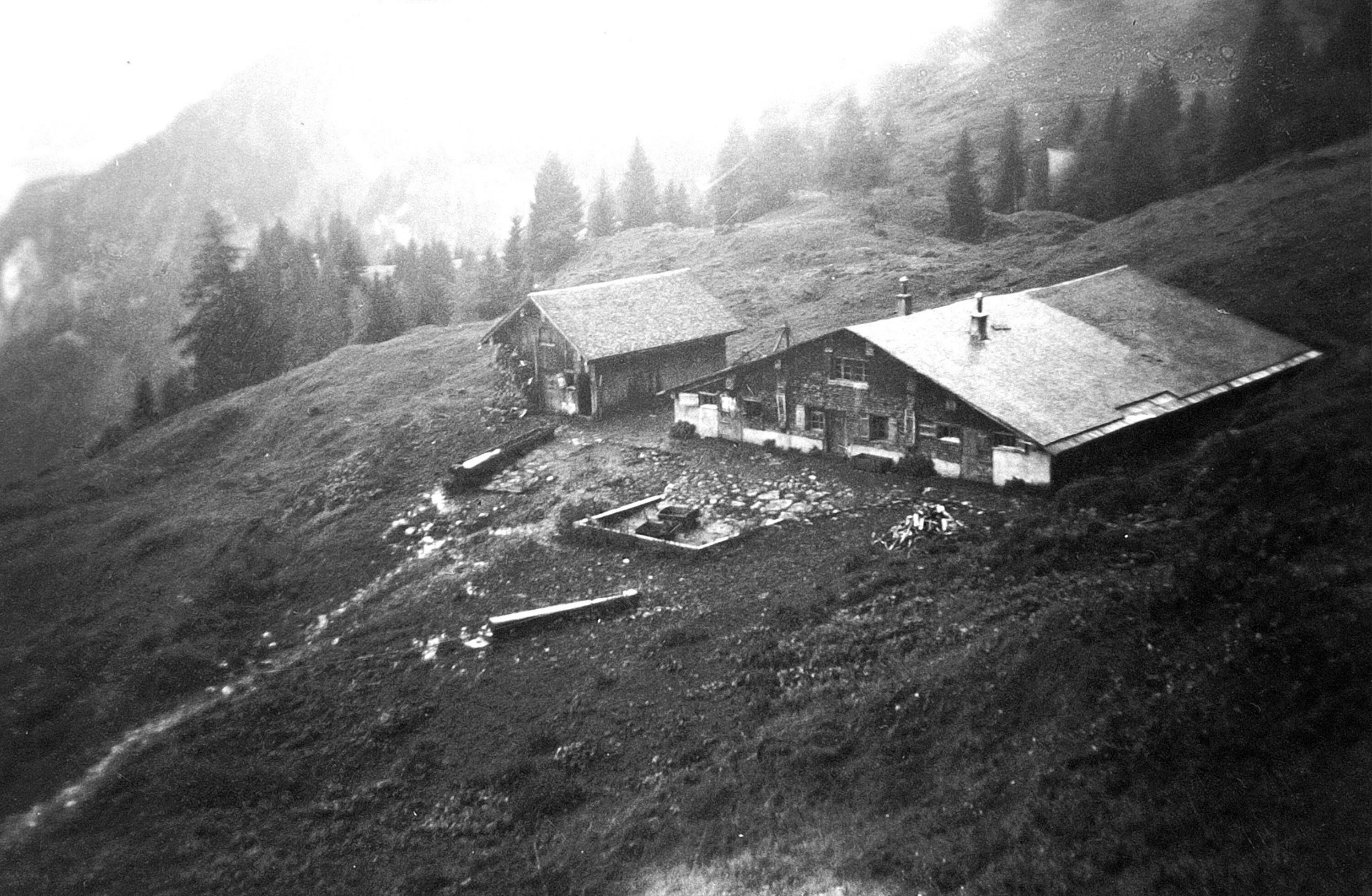 Alphütte Köbele></div>


    <hr>
    <div class=
