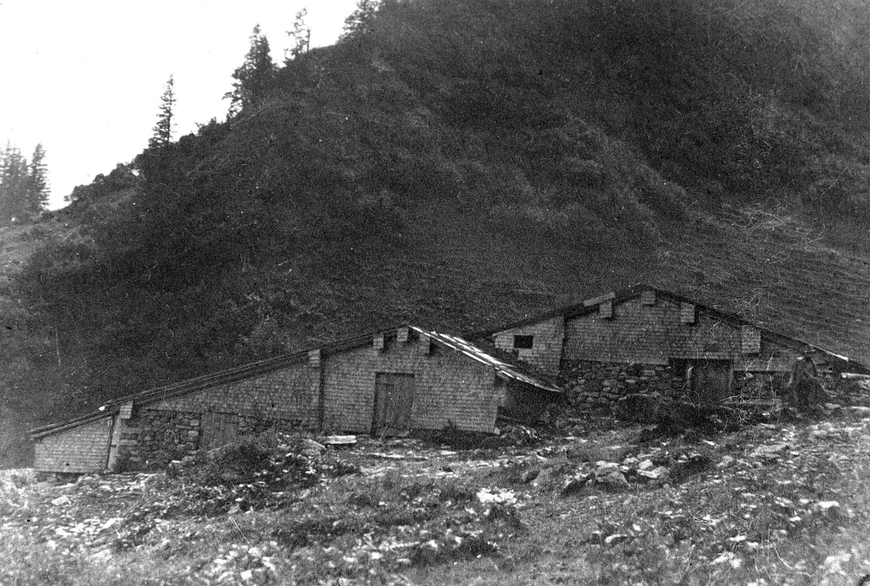 Alphütte Obergüntenstall></div>


    <hr>
    <div class=