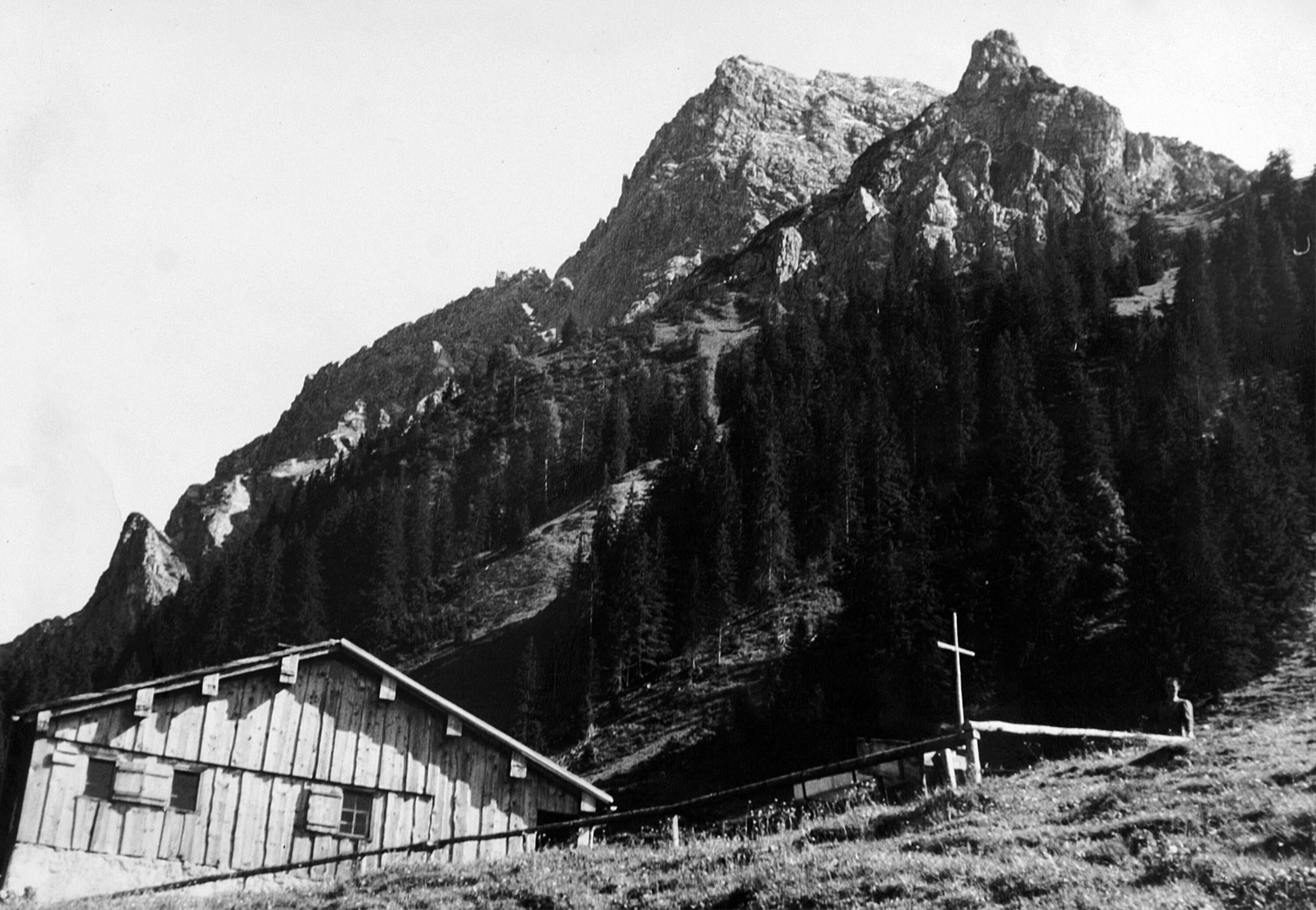 Alphütte Oberschalzbach></div>


    <hr>
    <div class=