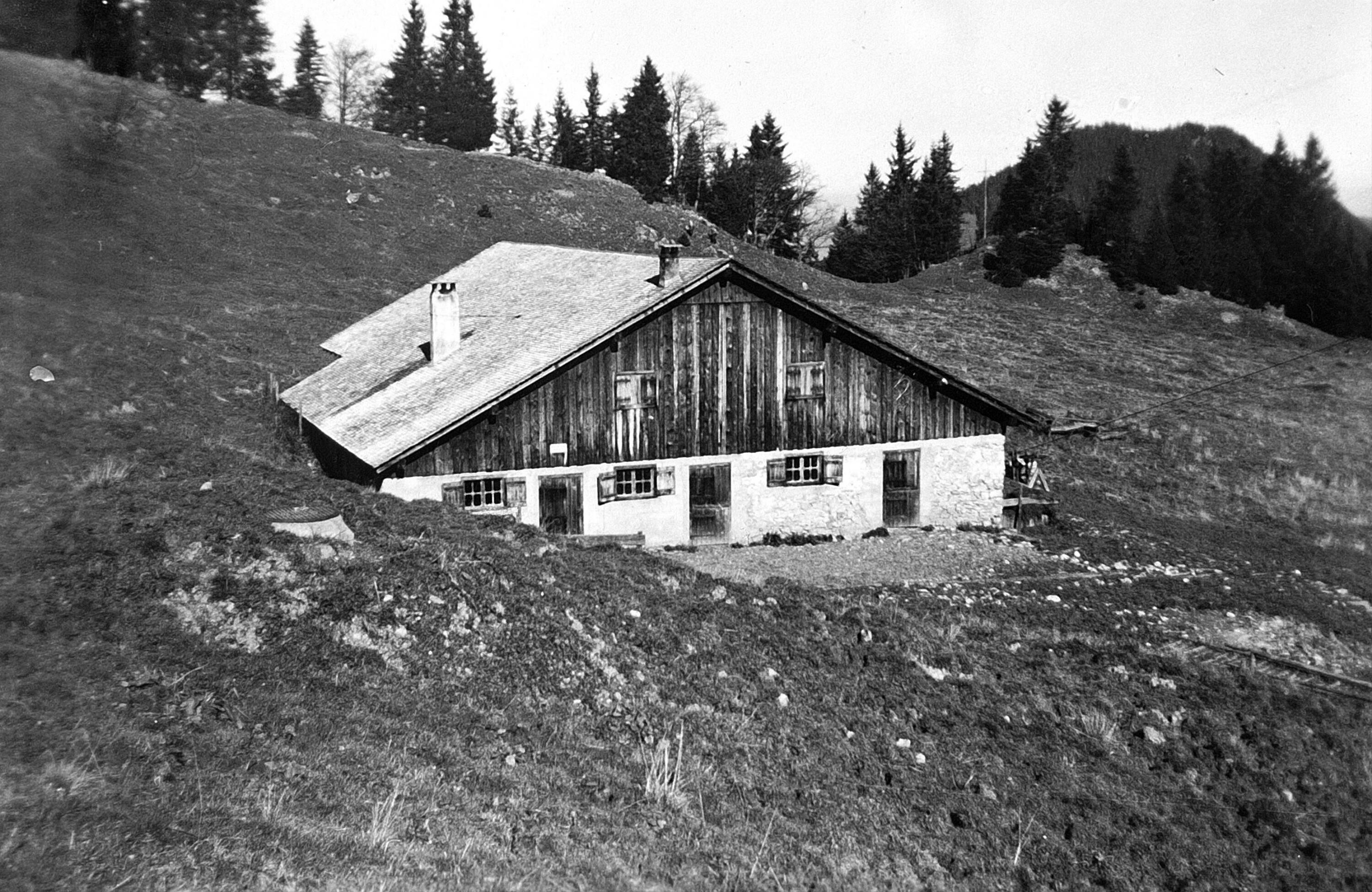 Alphütte Hinterberg></div>


    <hr>
    <div class=