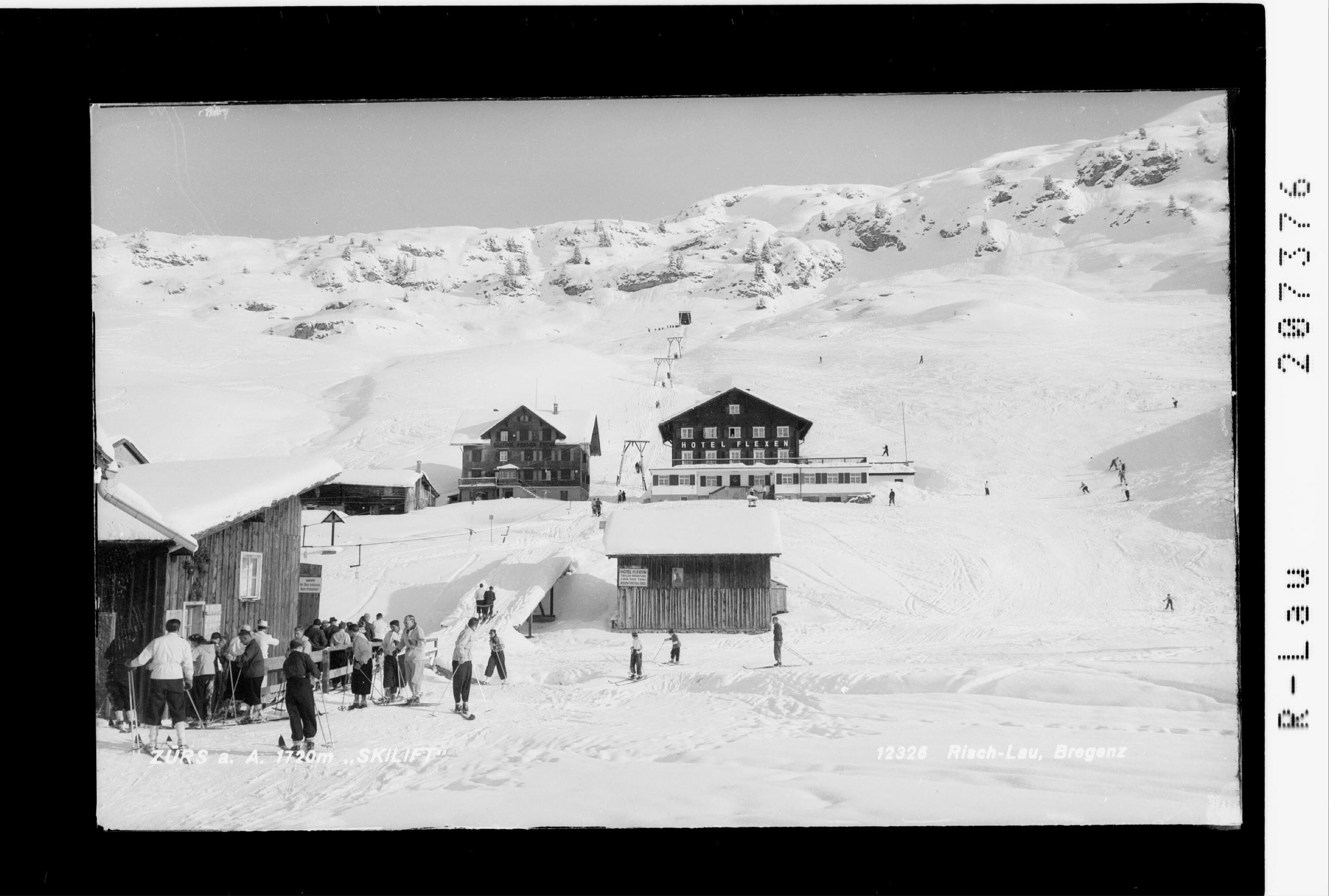Zürs am Arlberg 1720 m / Skilift></div>


    <hr>
    <div class=
