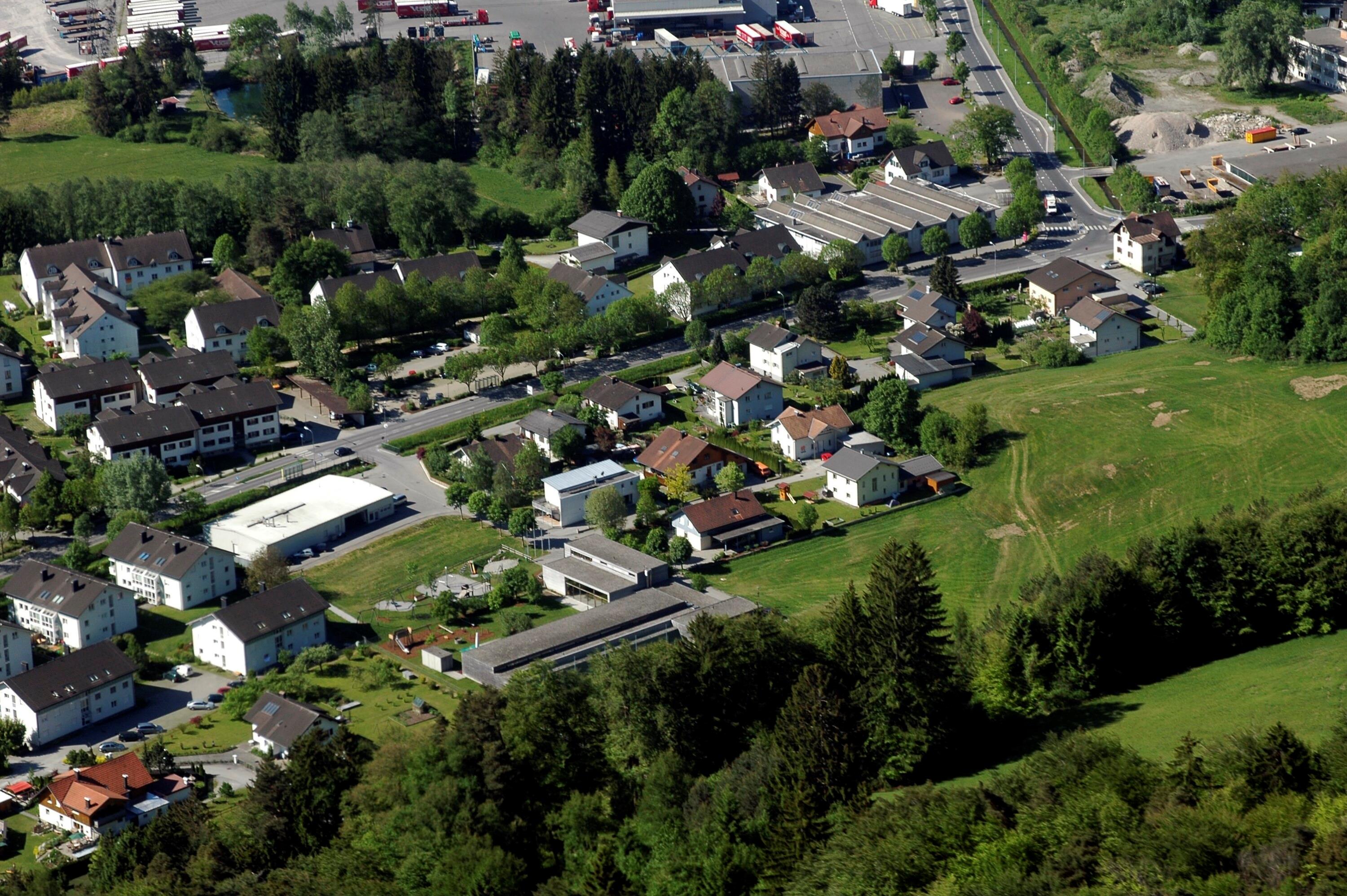 [Bludesch - Gais, Walgaustraße, Sutterlüty, Vögel Transporte]></div>


    <hr>
    <div class=