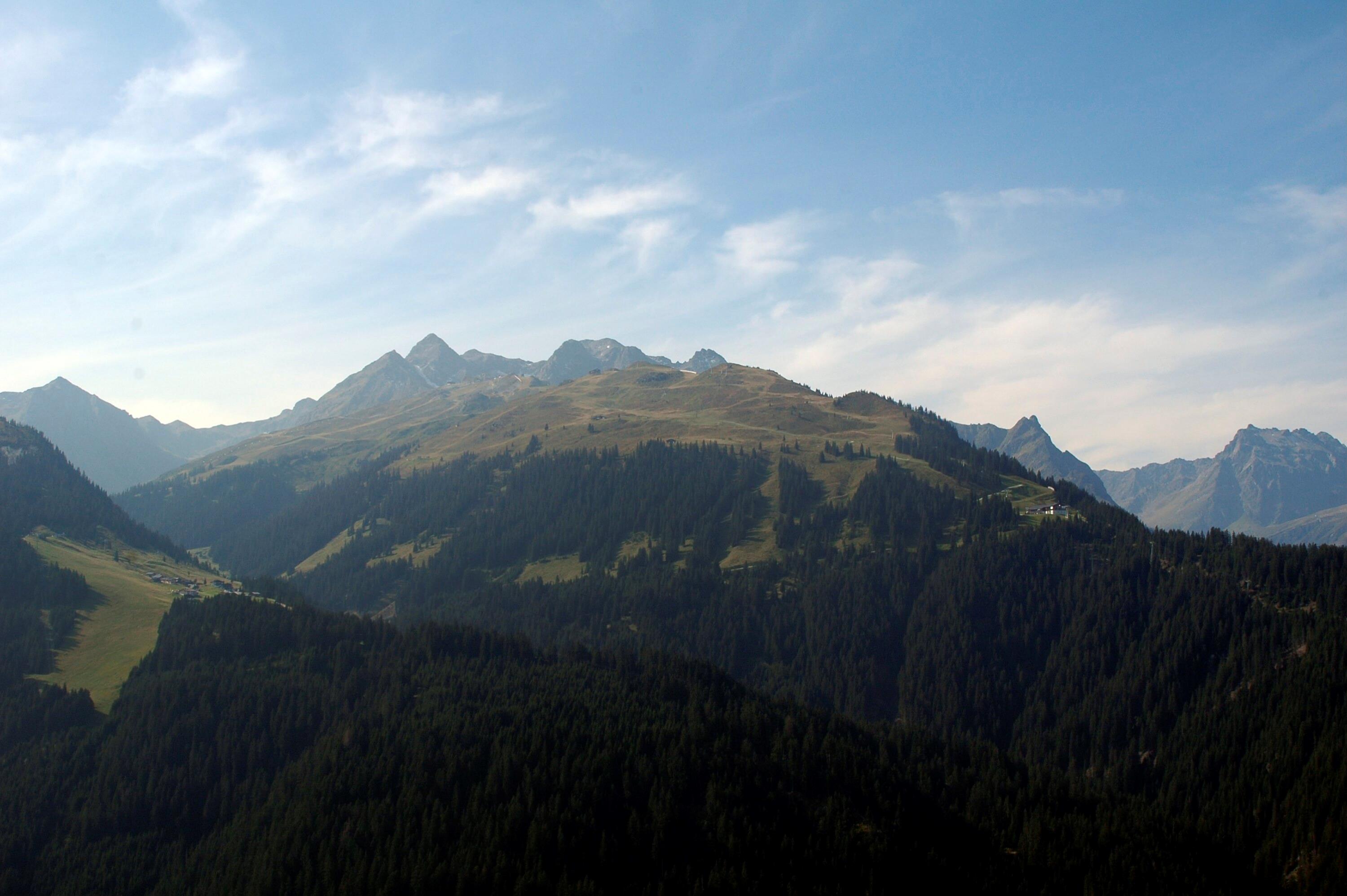 [St. Gallenkirch - Skigebiet Silvretta Nova, Gampapinger Alpe, Madrisella, Heimspitze, Valisera]></div>


    <hr>
    <div class=