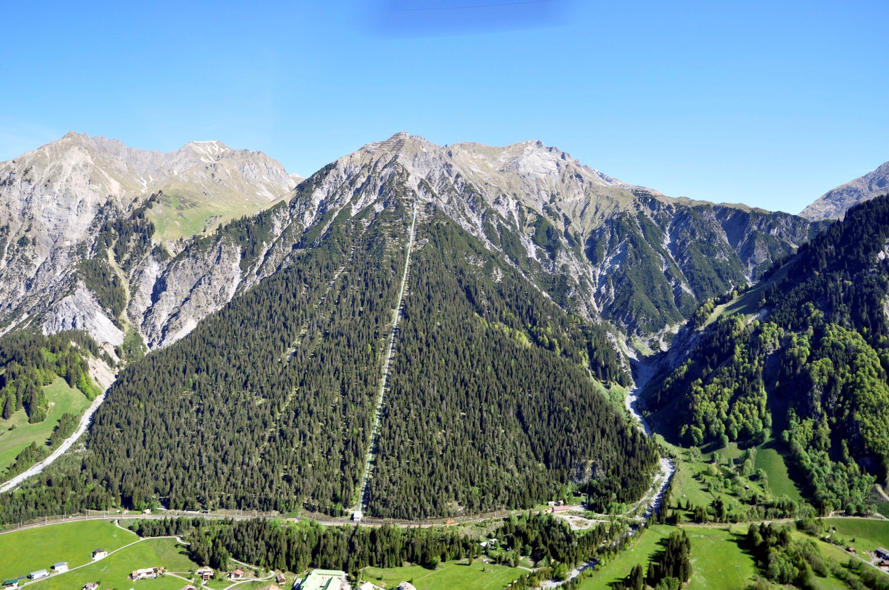 [Dalaas - Wald am Arlberg, Innerwald, Spullersee Kraftwerk, Grafenspitze]></div>


    <hr>
    <div class=
