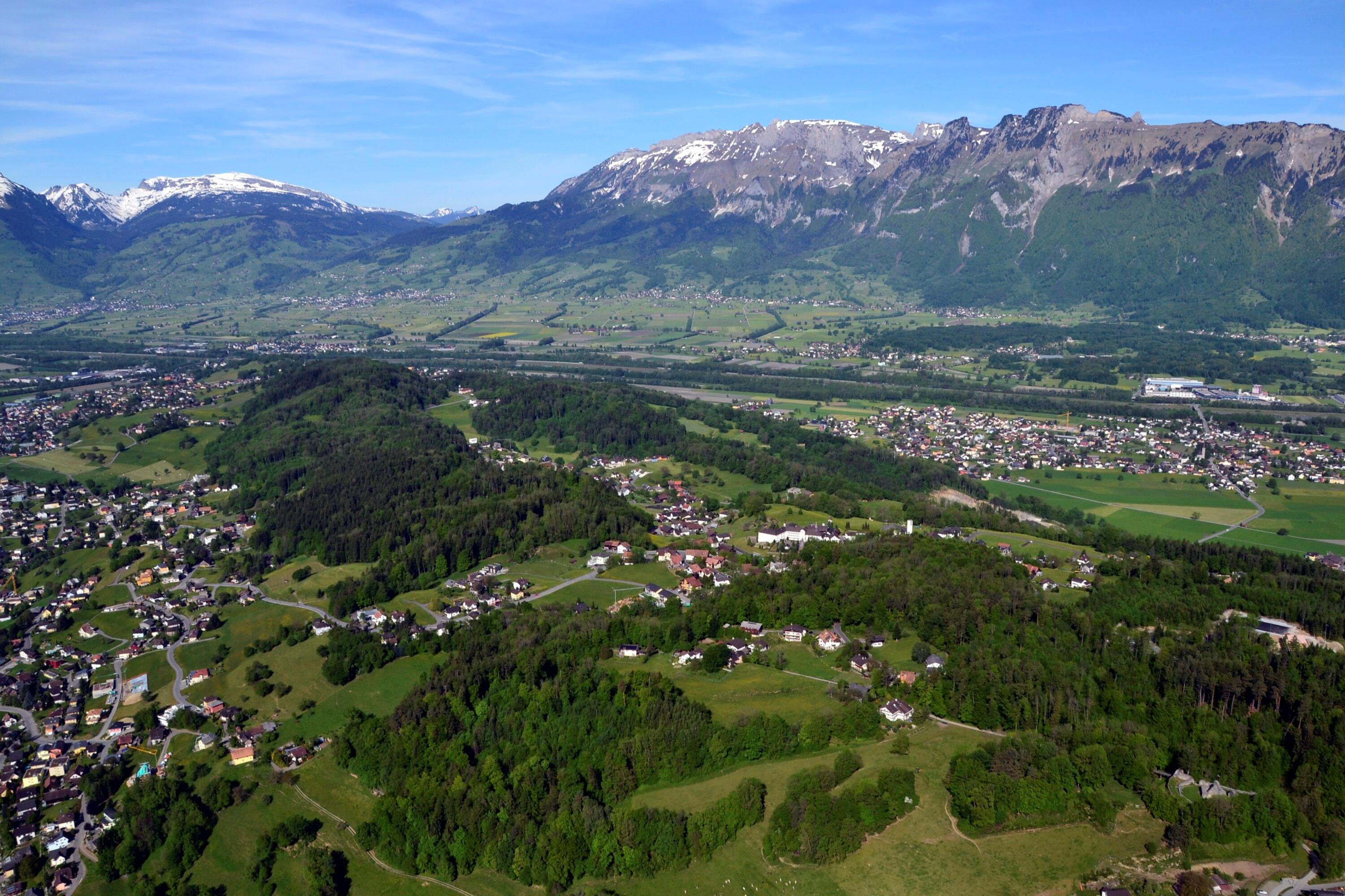 [Liechtenstein, Schellenberg]></div>


    <hr>
    <div class=