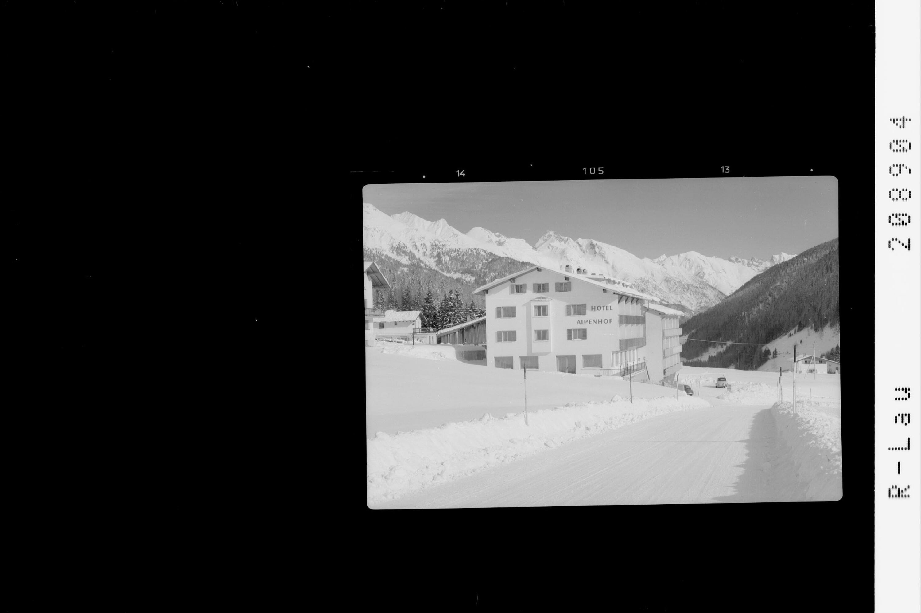 [St.Anton am Arlberg, Hotel Alpenhof gegen Vorderseespitze]></div>


    <hr>
    <div class=