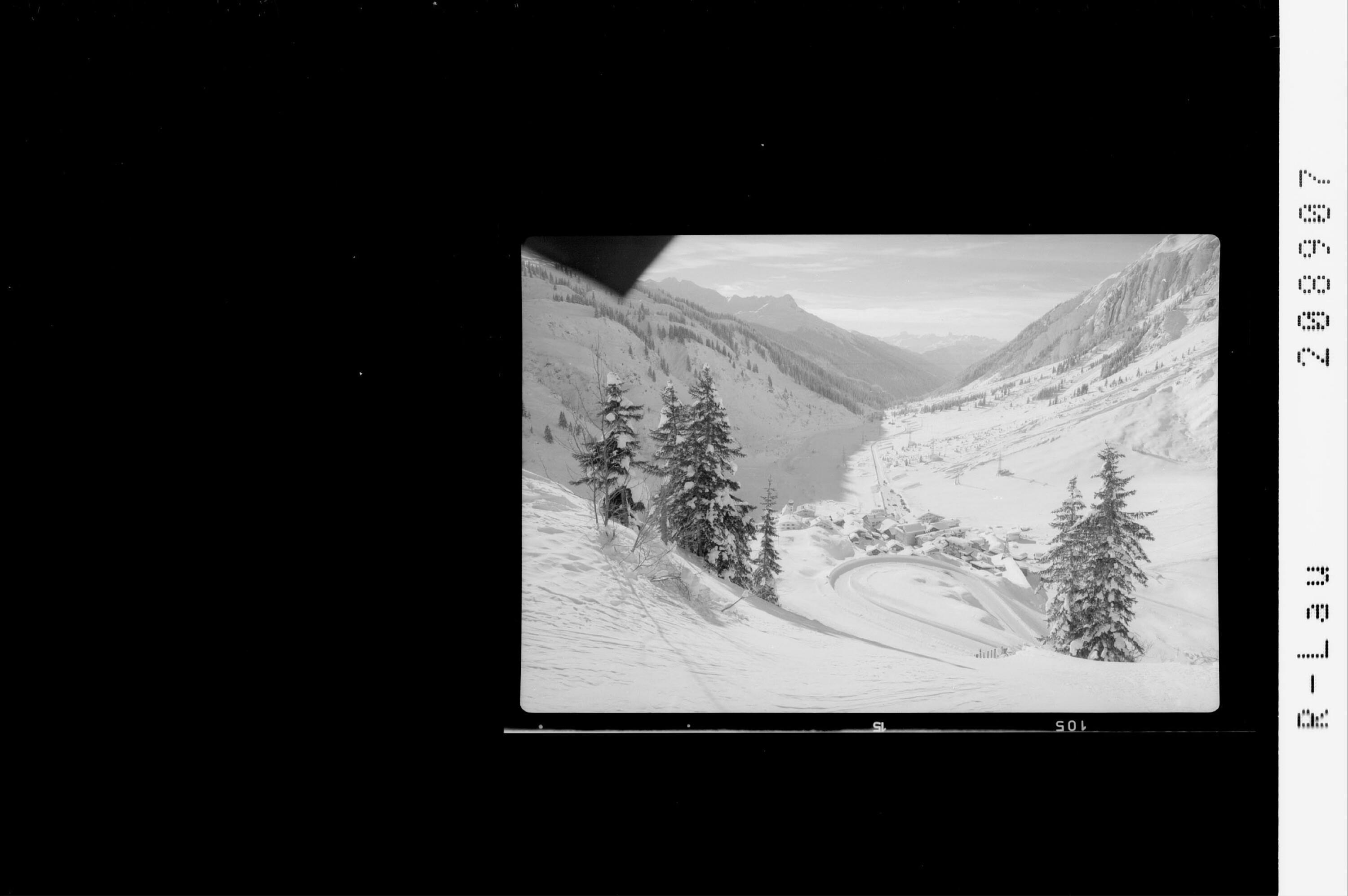 [Stuben am Arlberg mit Blick zur Scesaplana]></div>


    <hr>
    <div class=
