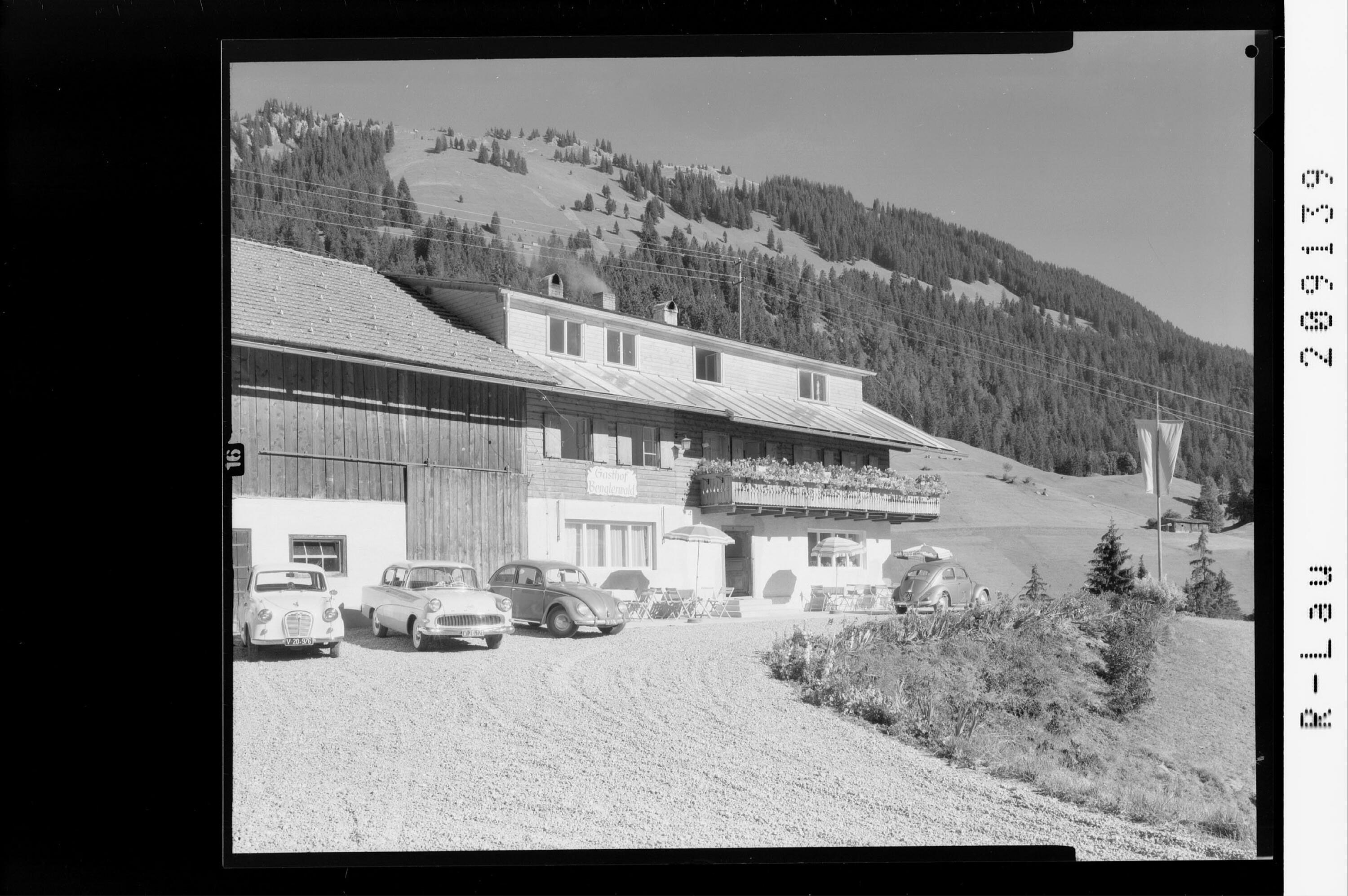[Gasthof Benglerwald bei Bach im Lechtal / Tirol]></div>


    <hr>
    <div class=