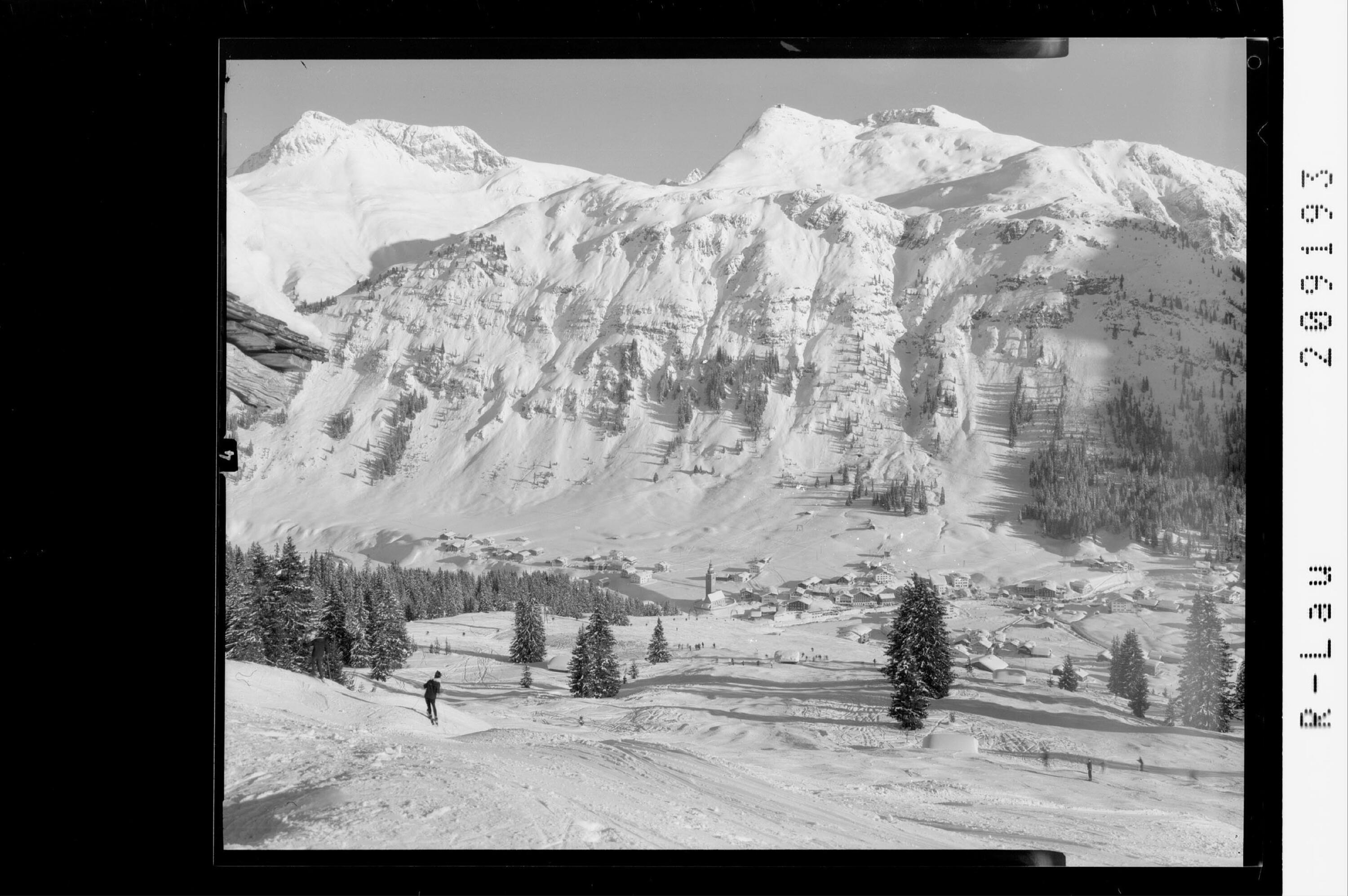 [Blick auf Lech am Arlberg mit Wösterspitzen, Rüfikopf und Rüfispitze]></div>


    <hr>
    <div class=