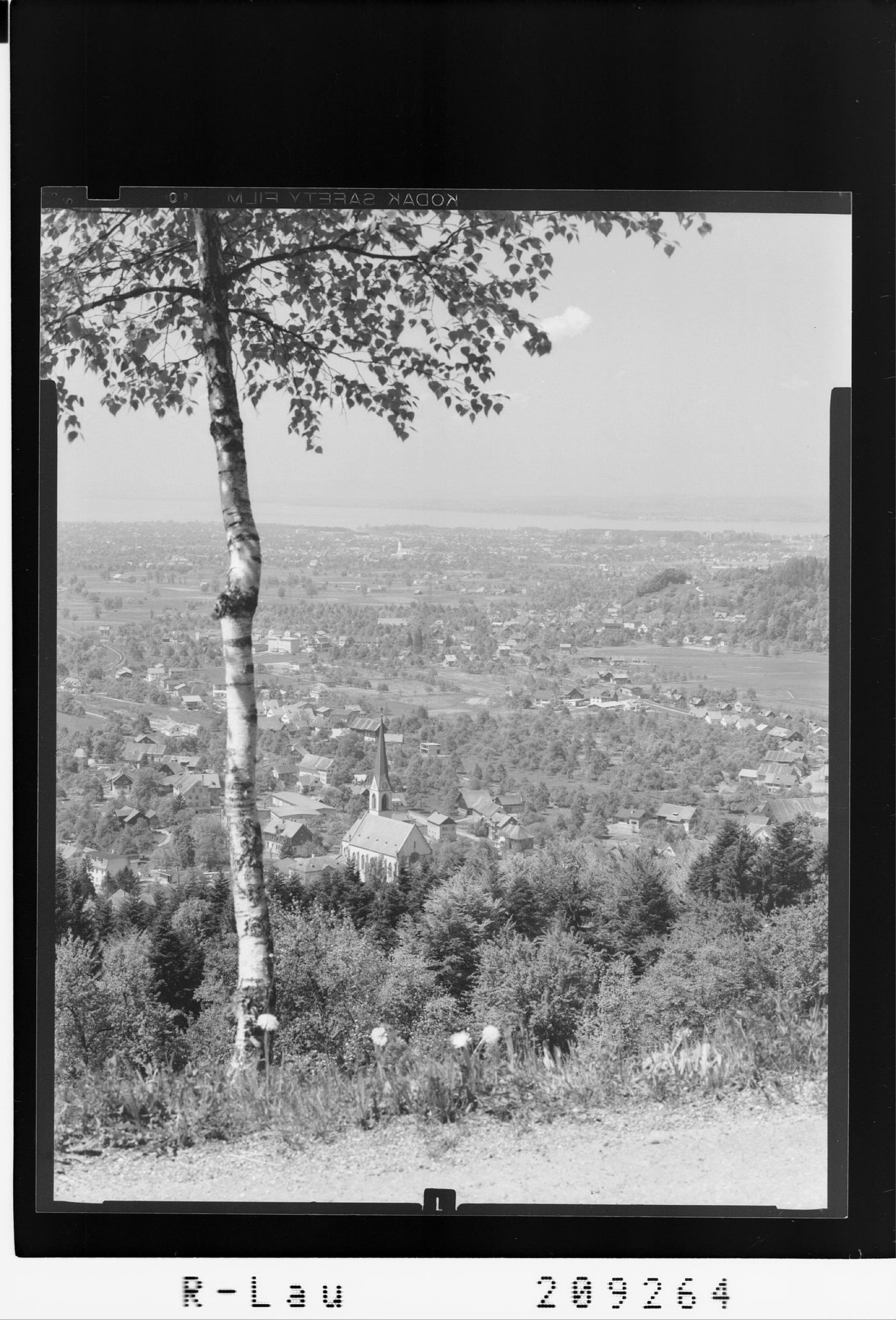 Schwarzach / Vorarlberg gegen Bodensee></div>


    <hr>
    <div class=