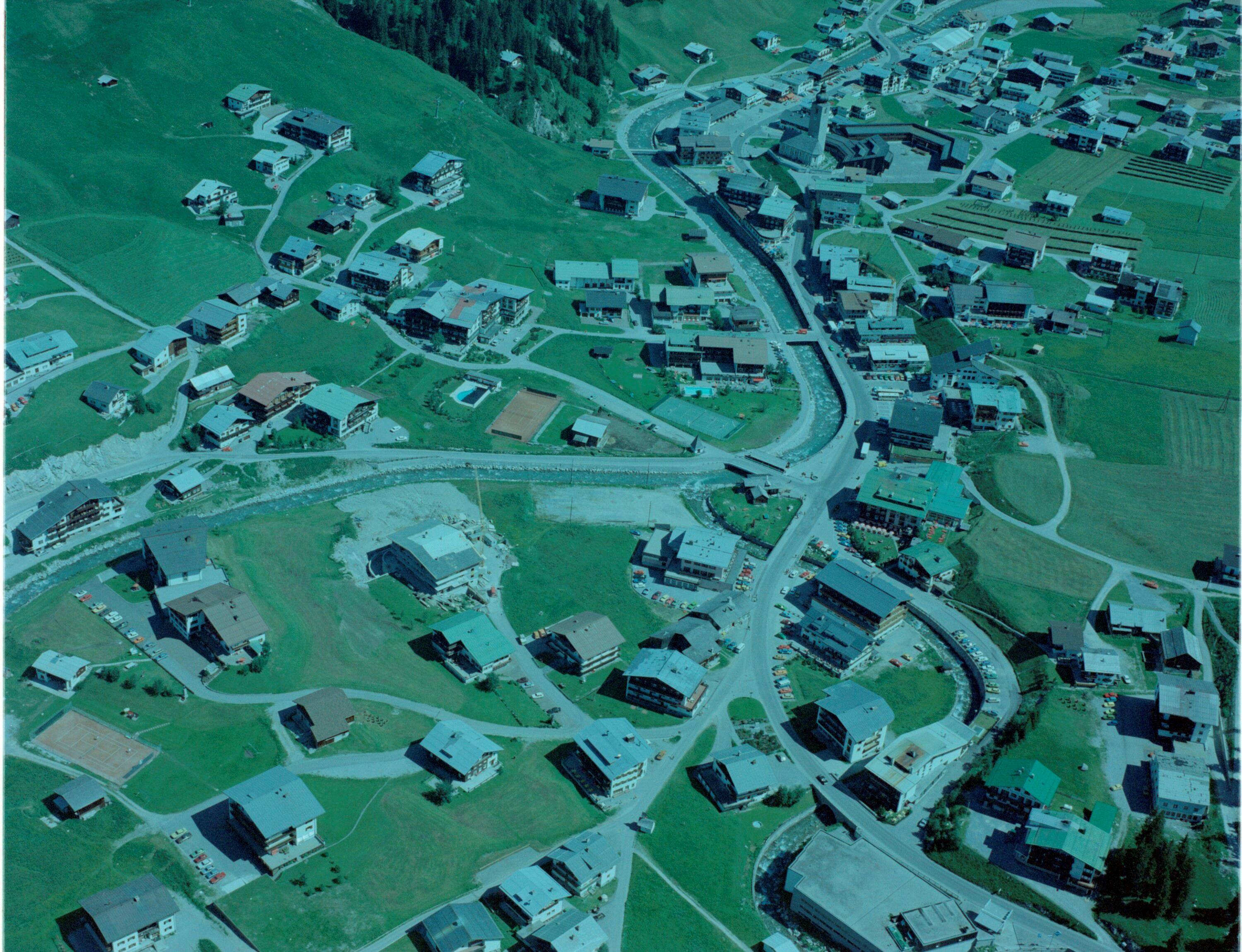 Straßenplanung, Luftaufnahmen Lech am Arlberg></div>


    <hr>
    <div class=