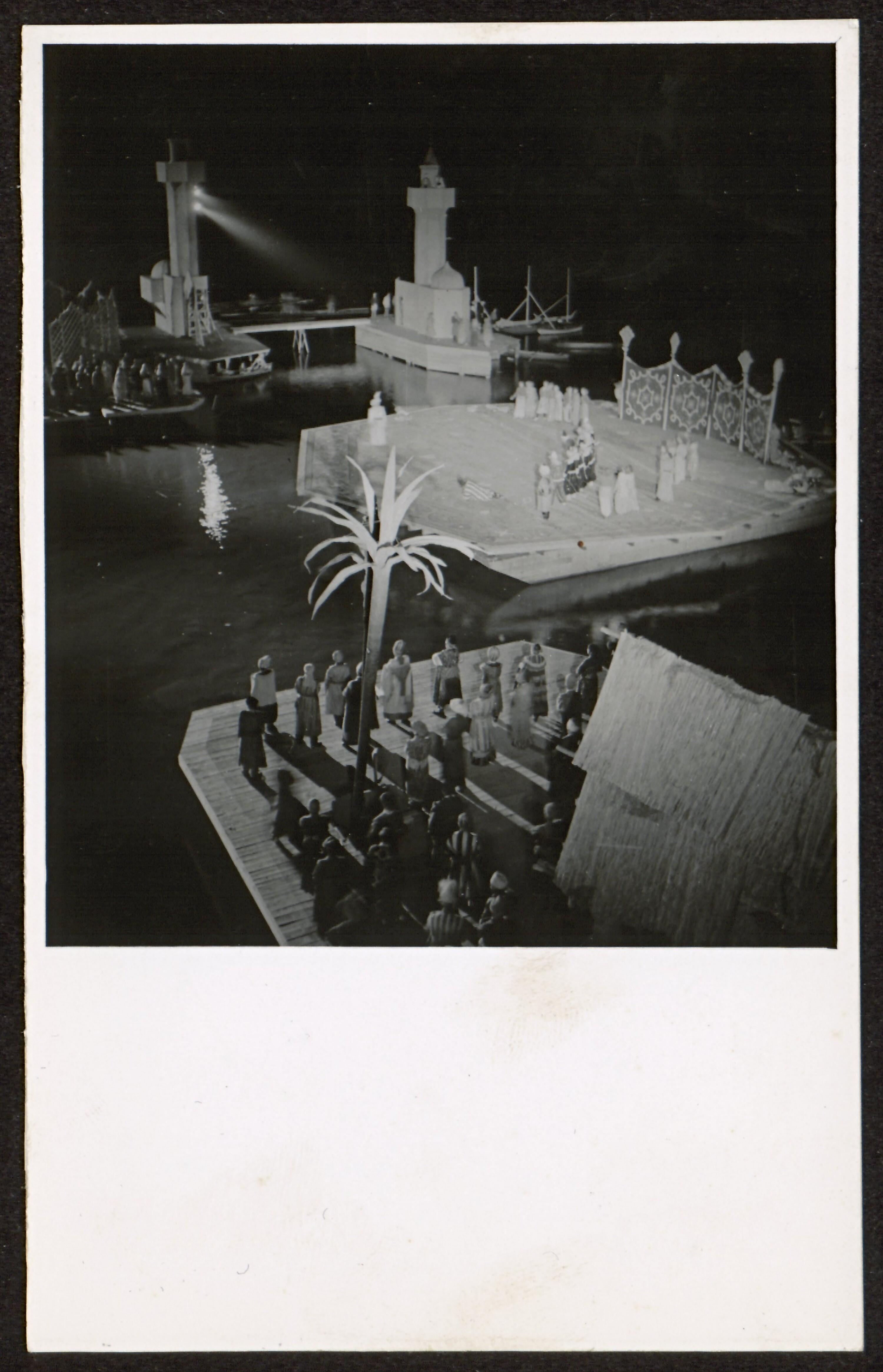 [Bregenzer Festspiele, Tausendundeine Nacht 1949]></div>


    <hr>
    <div class=