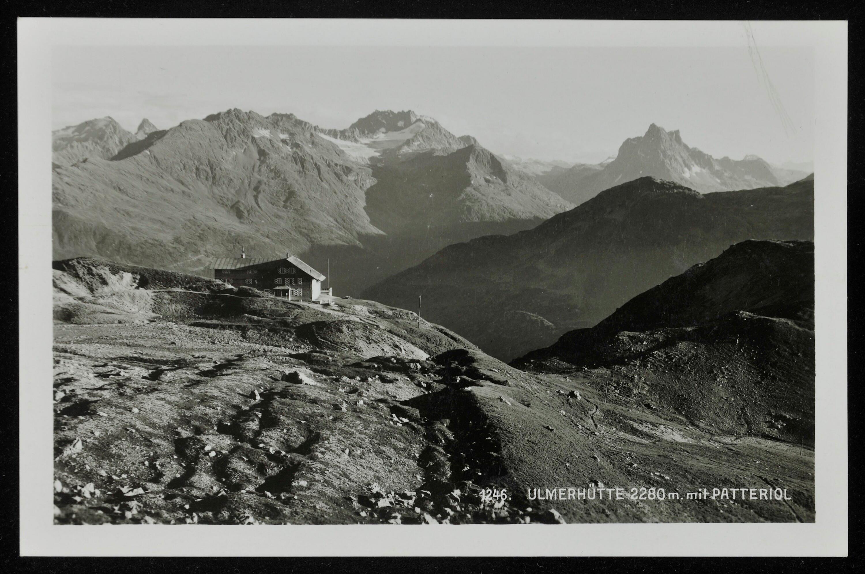 [Klösterle] Ulmerhütte 2280 m. mit Patteriol></div>


    <hr>
    <div class=