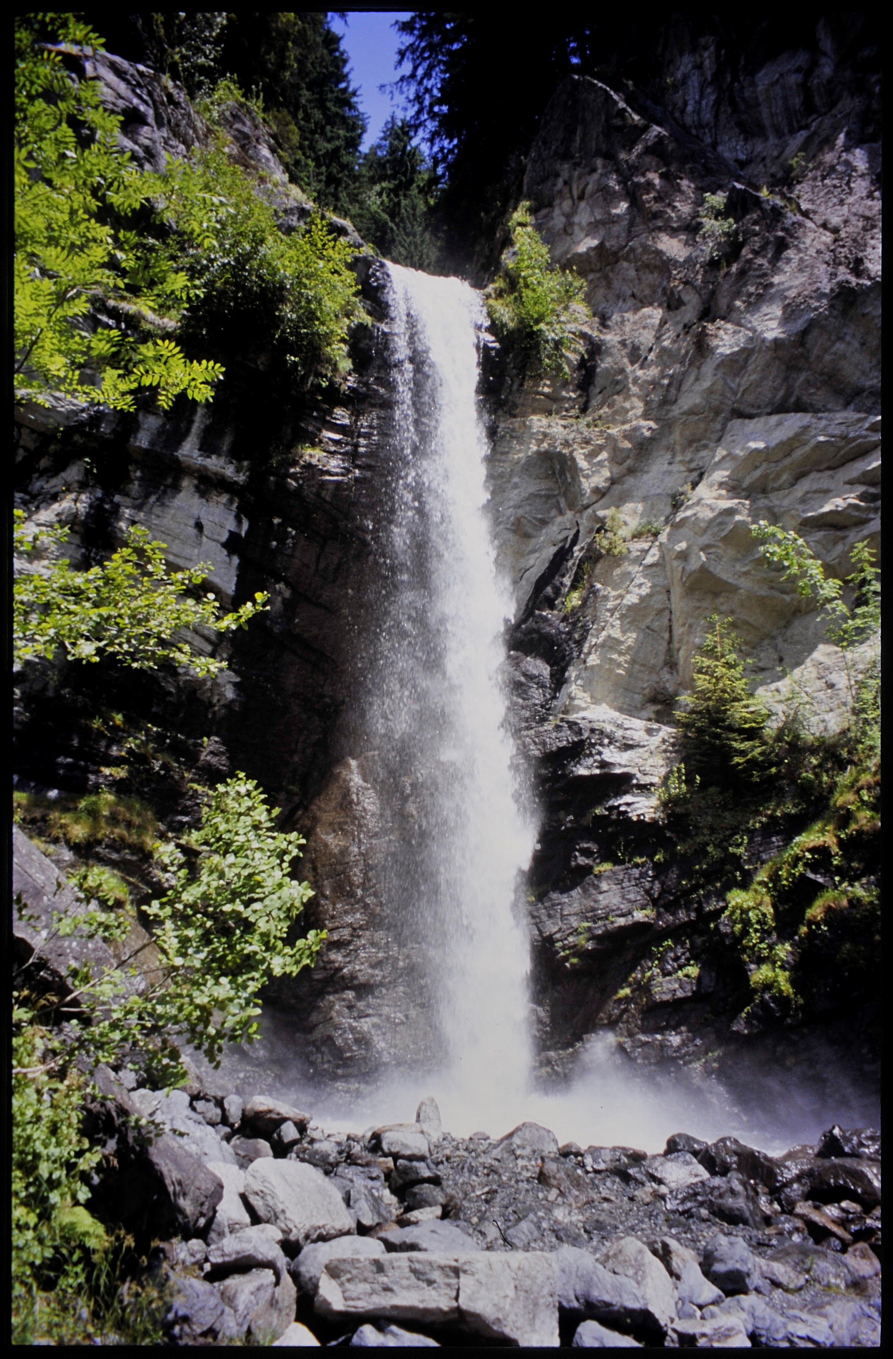 [St. Gallenkirch, Wasserfall ob Gortipohl]></div>


    <hr>
    <div class=