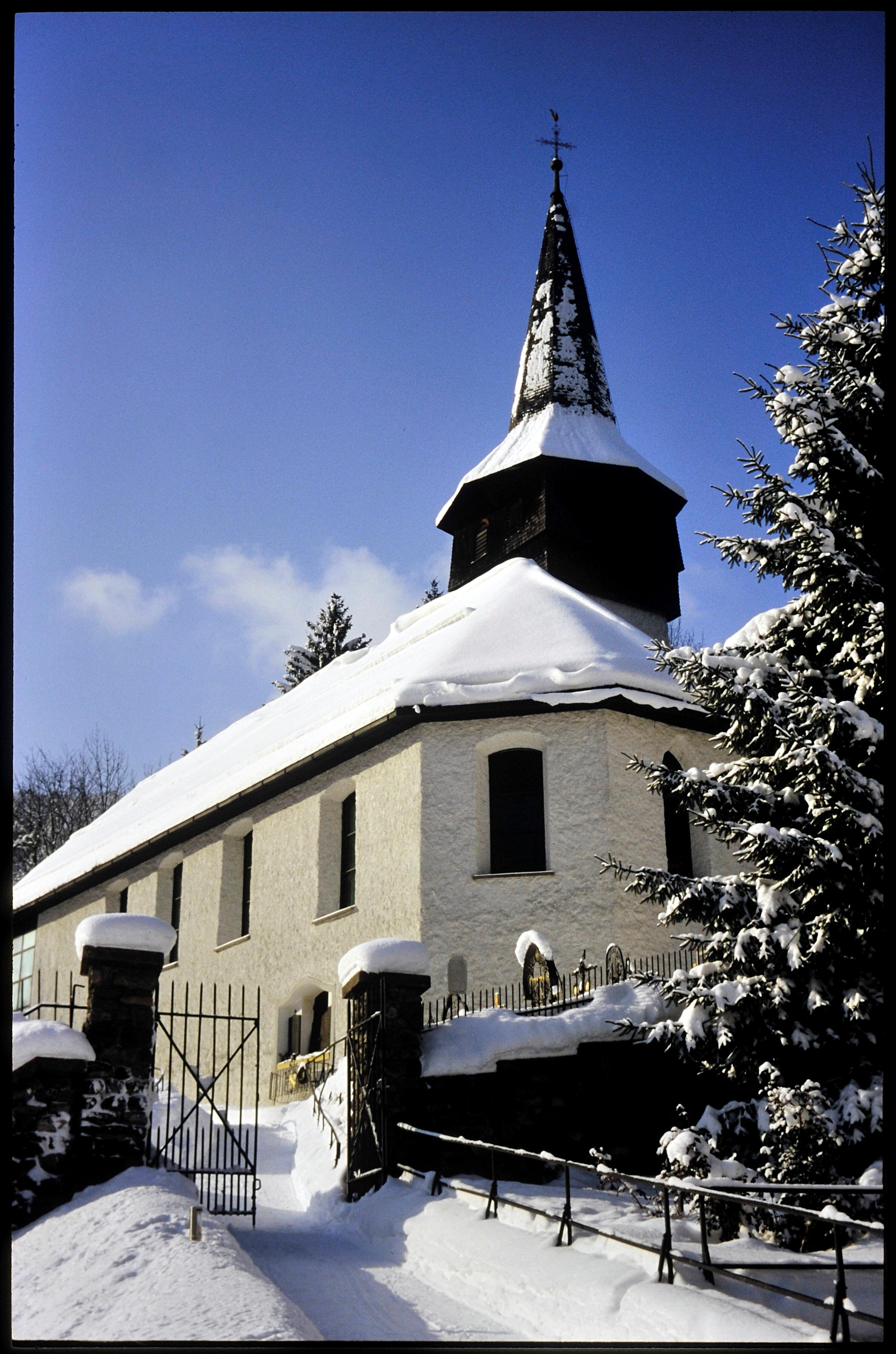 [Reuthe, Kirche am Winterweg]></div>


    <hr>
    <div class=