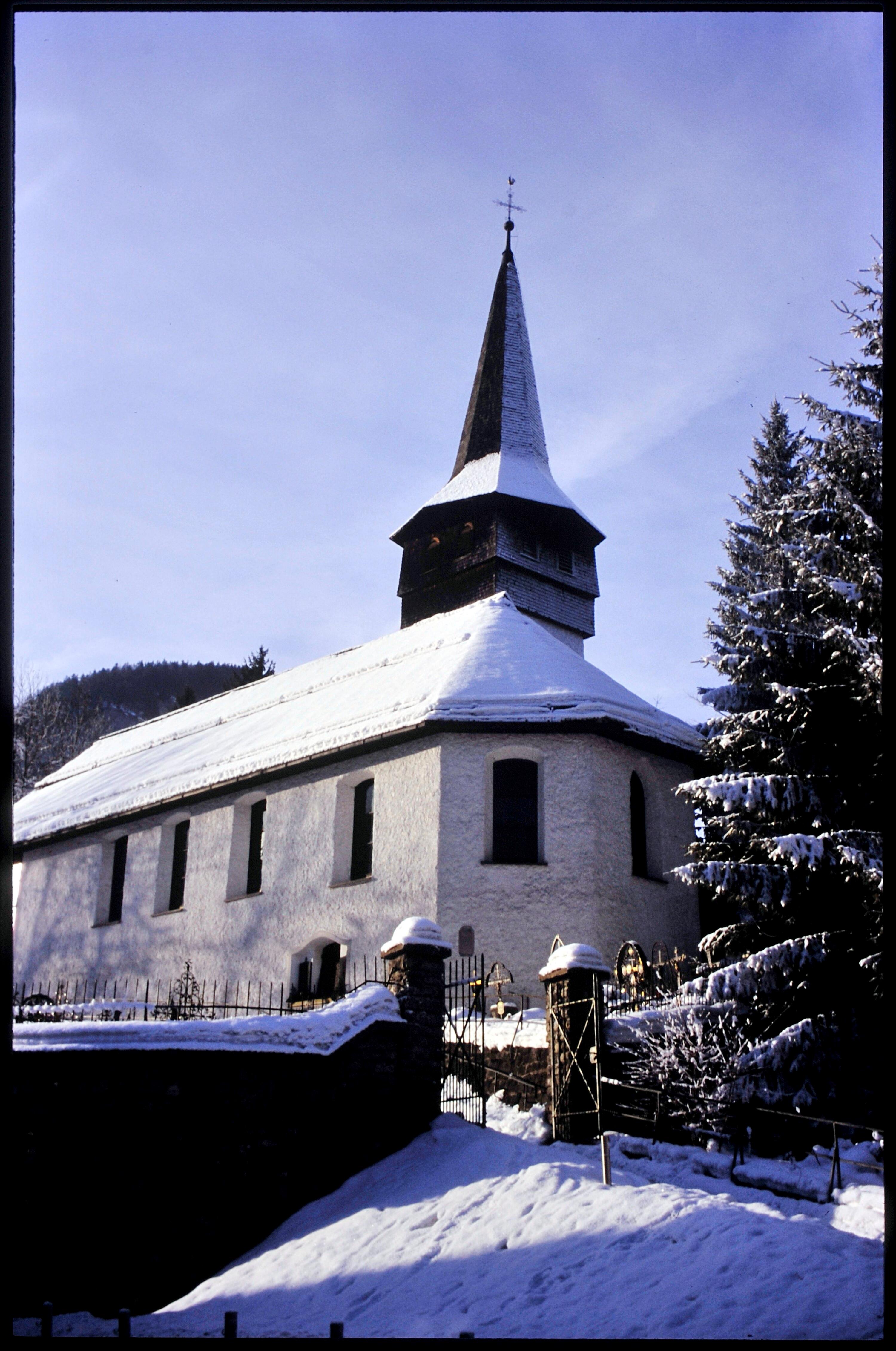 [Reuthe, Kirche am Winterweg]></div>


    <hr>
    <div class=