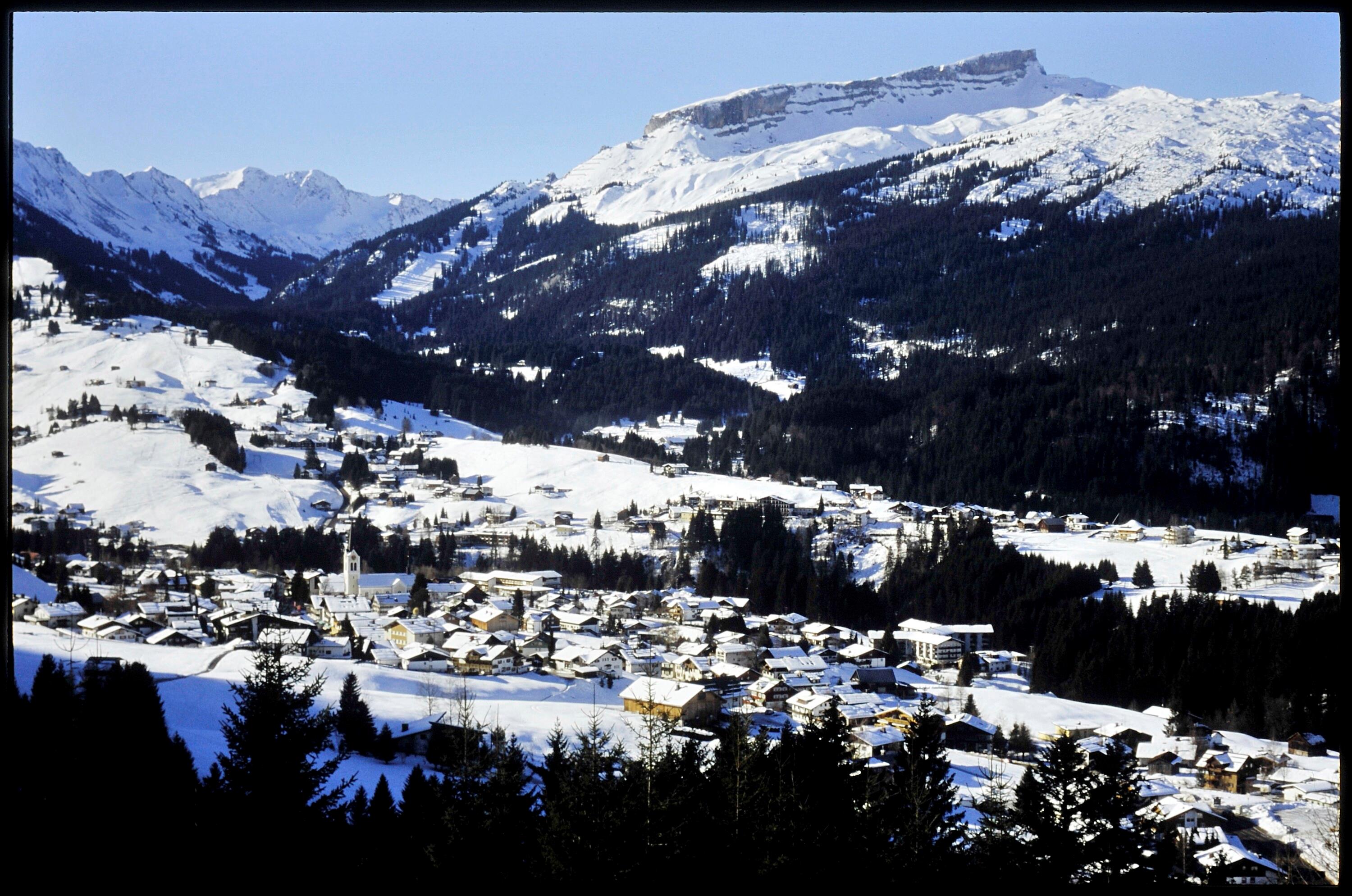 [Mittelberg, Ausblick von Winterweg Oberwestegg]></div>


    <hr>
    <div class=