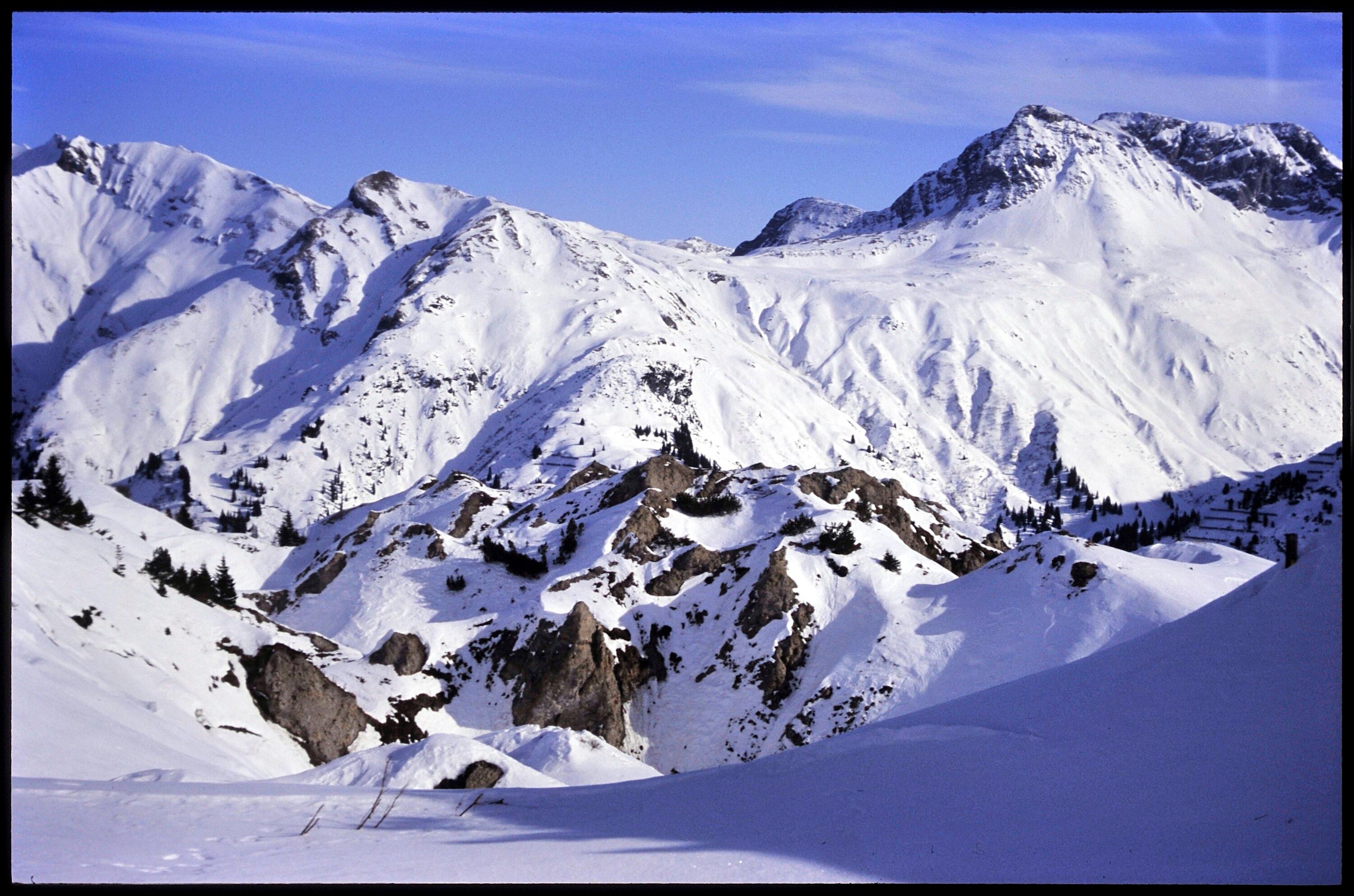 [Lech, Obere Gipslöcher im Winter]></div>


    <hr>
    <div class=