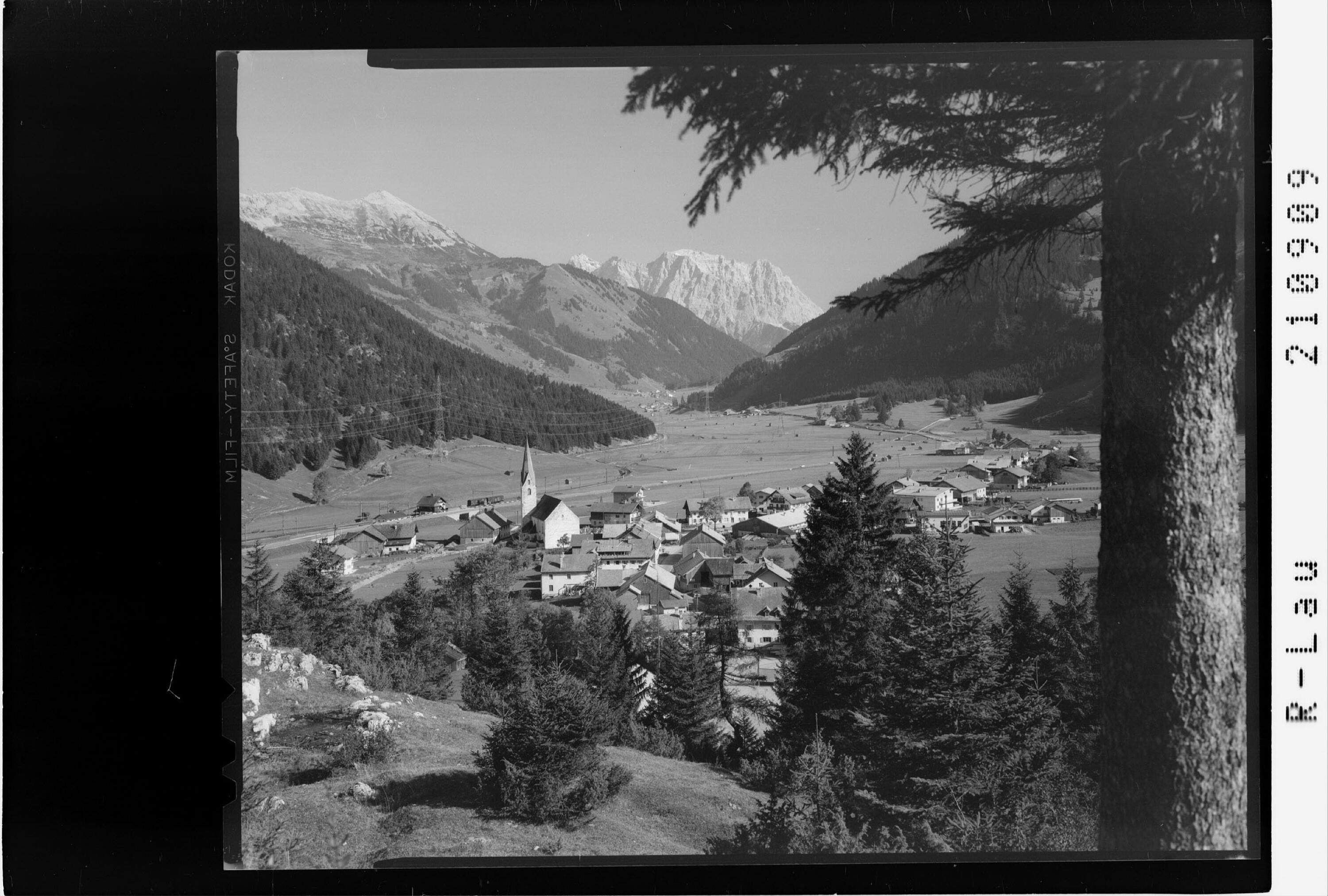 Bichlbach, Tirol></div>


    <hr>
    <div class=