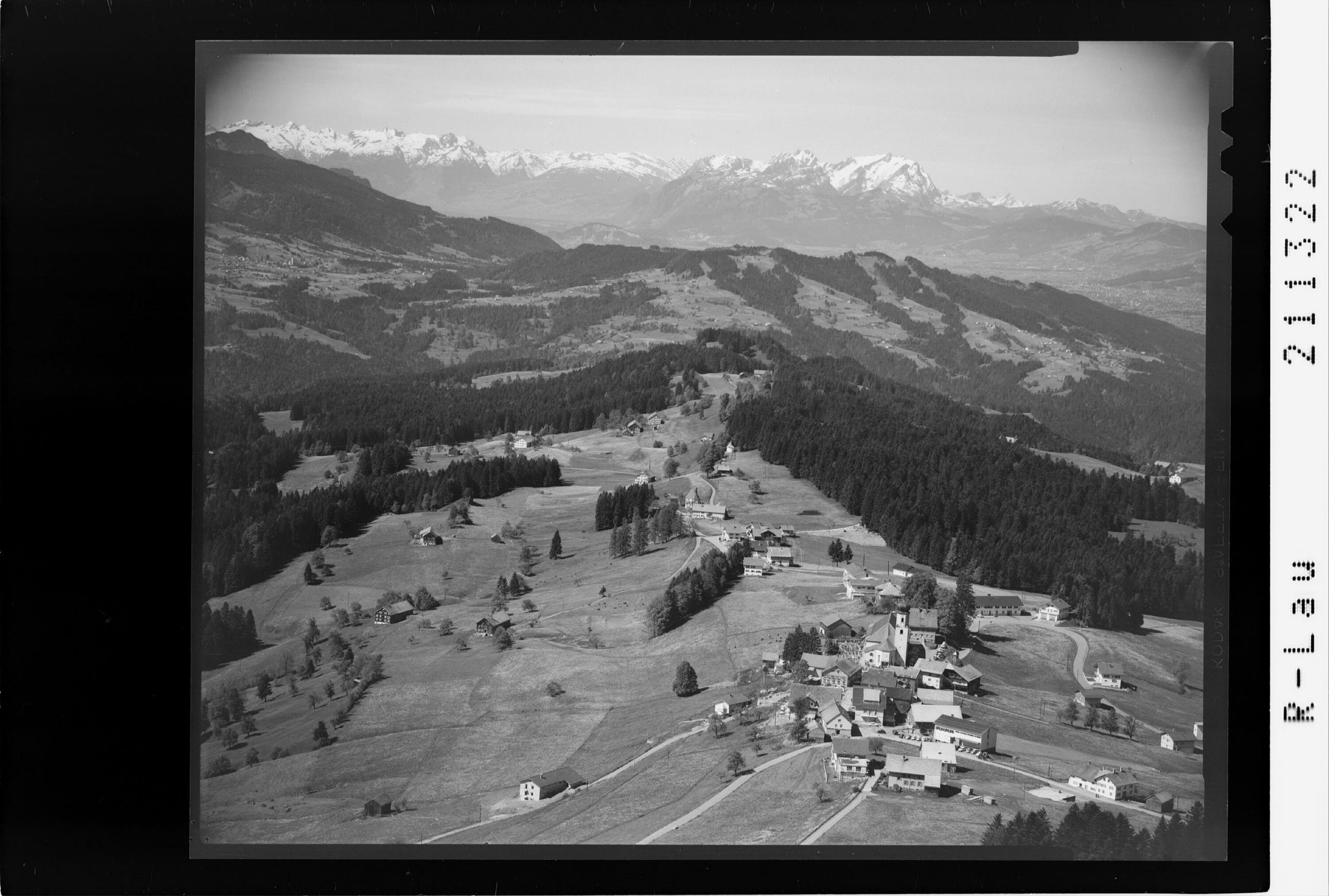 Sulzberg 1015 m gegen Schweizer Berge></div>


    <hr>
    <div class=