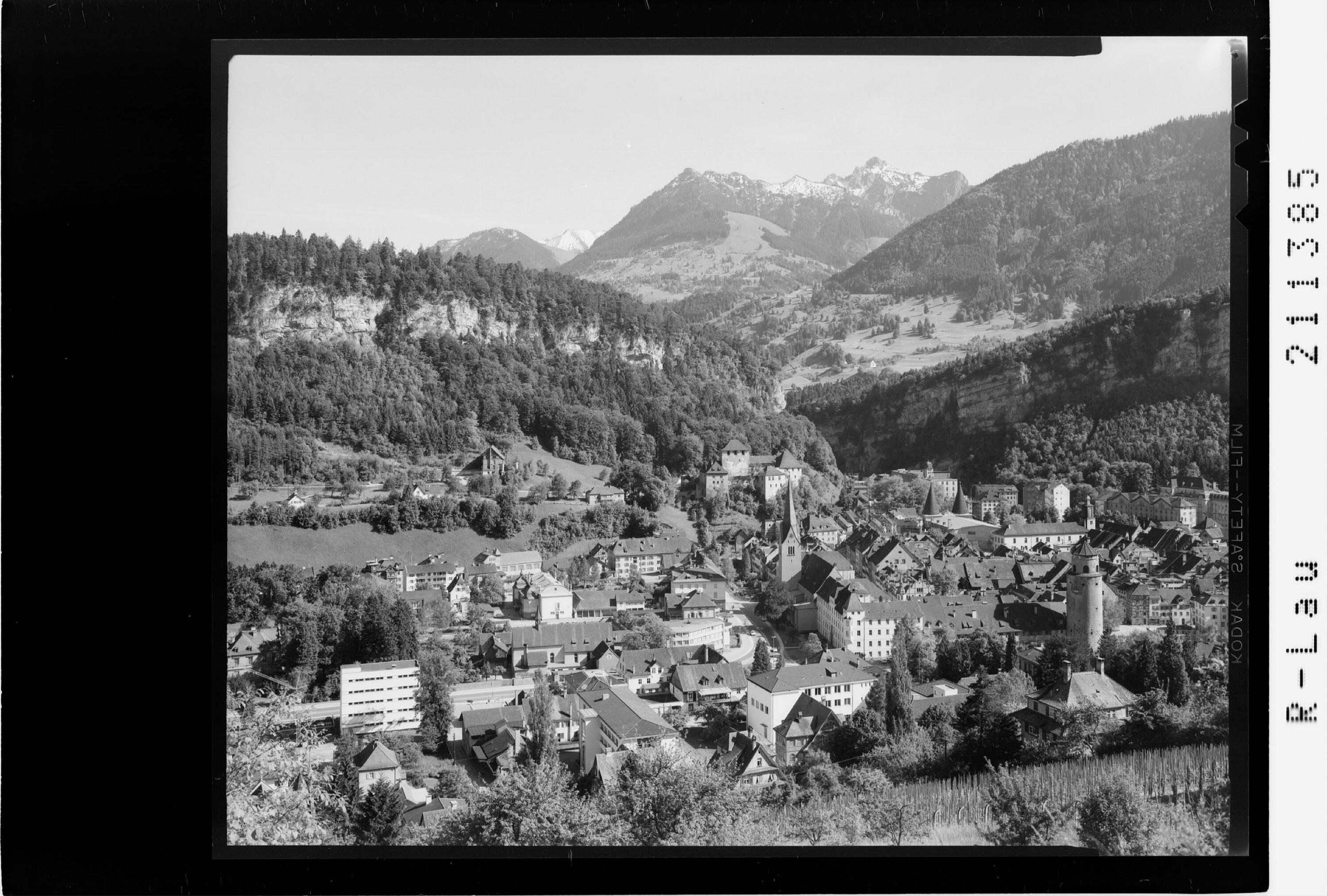 Feldkirch, Vorarlberg gegen Gurtisspitze></div>


    <hr>
    <div class=