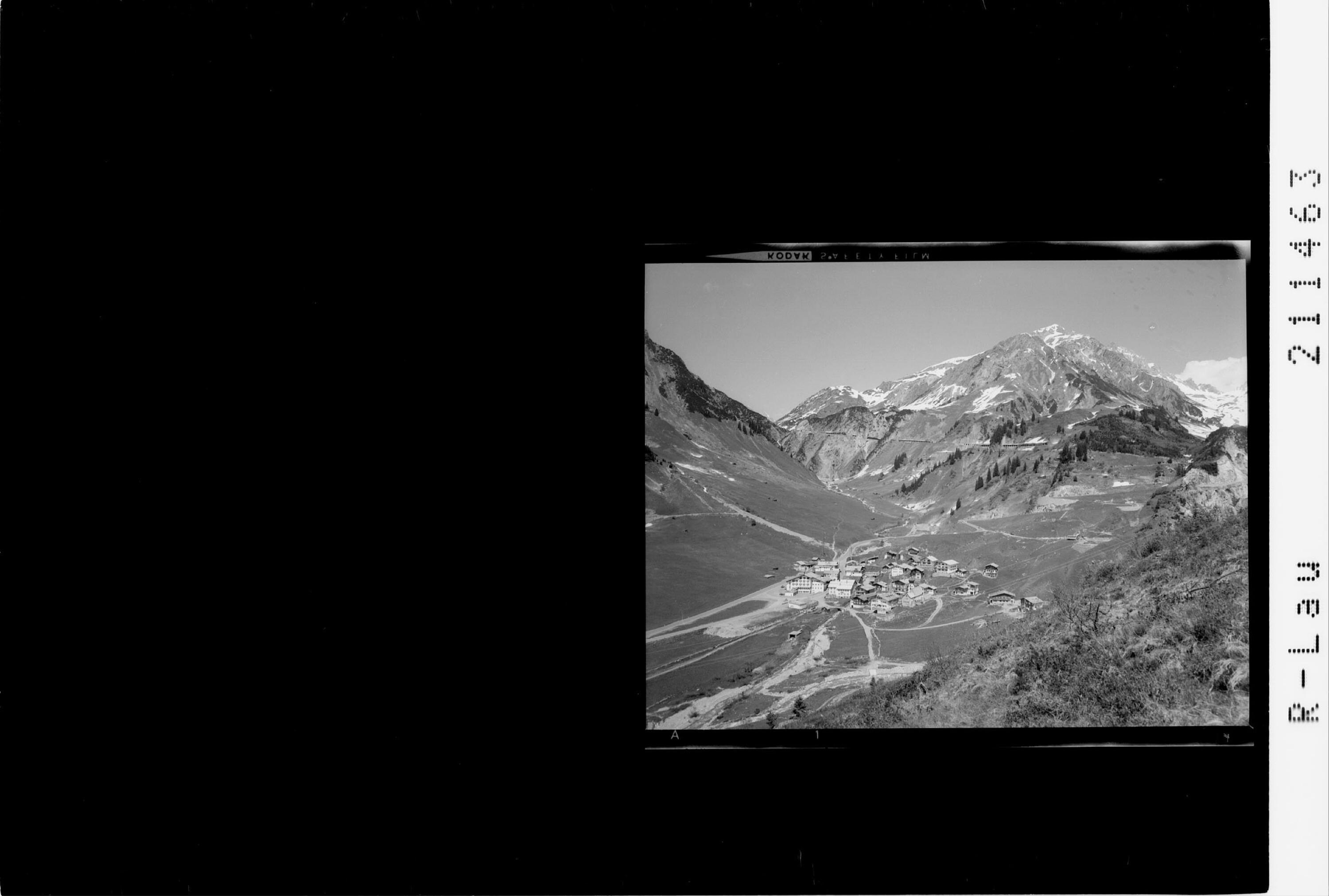 [Stuben am Arlberg gegen Trittkopf]></div>


    <hr>
    <div class=