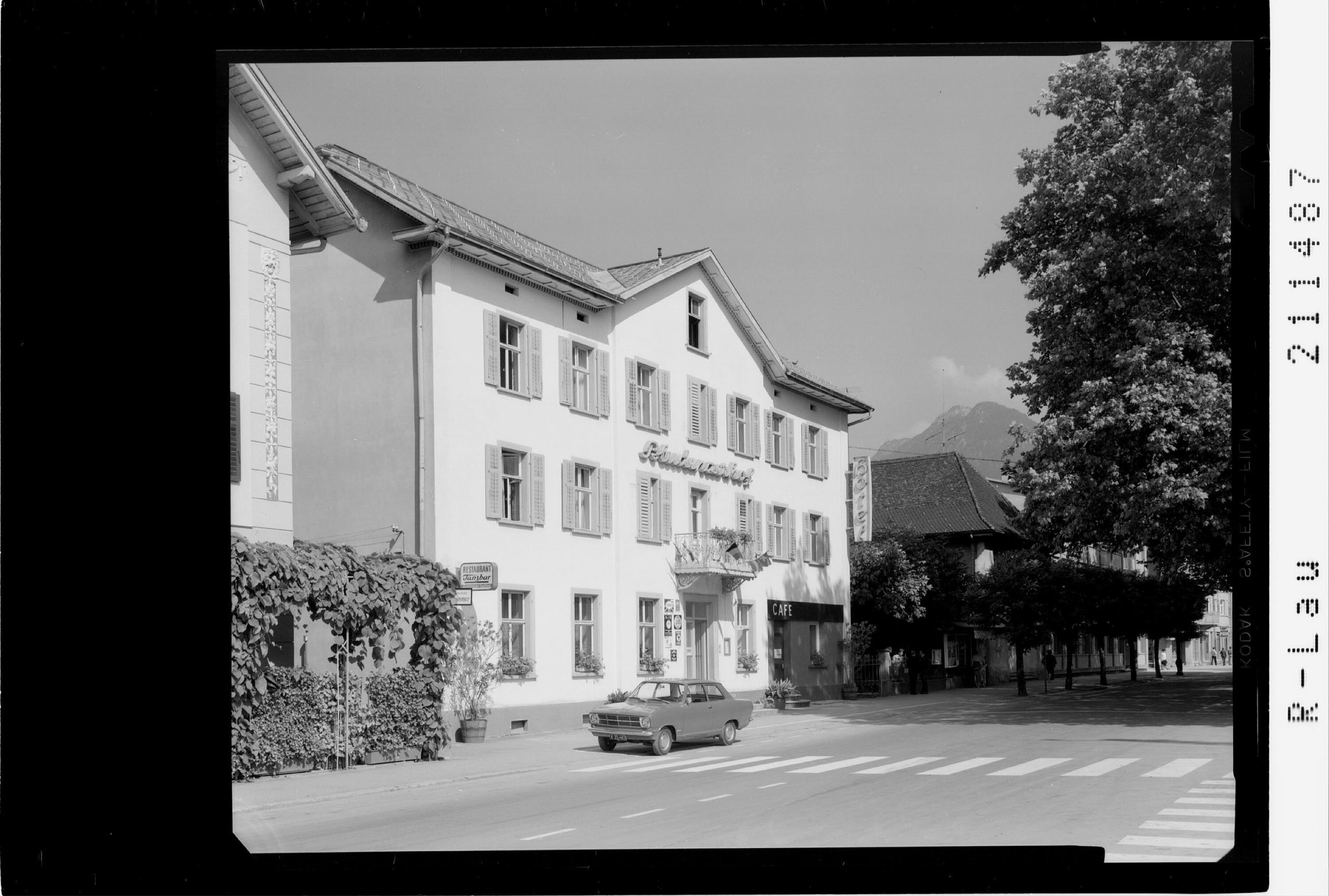[Hotel Bludenzerhof in Bludenz]></div>


    <hr>
    <div class=