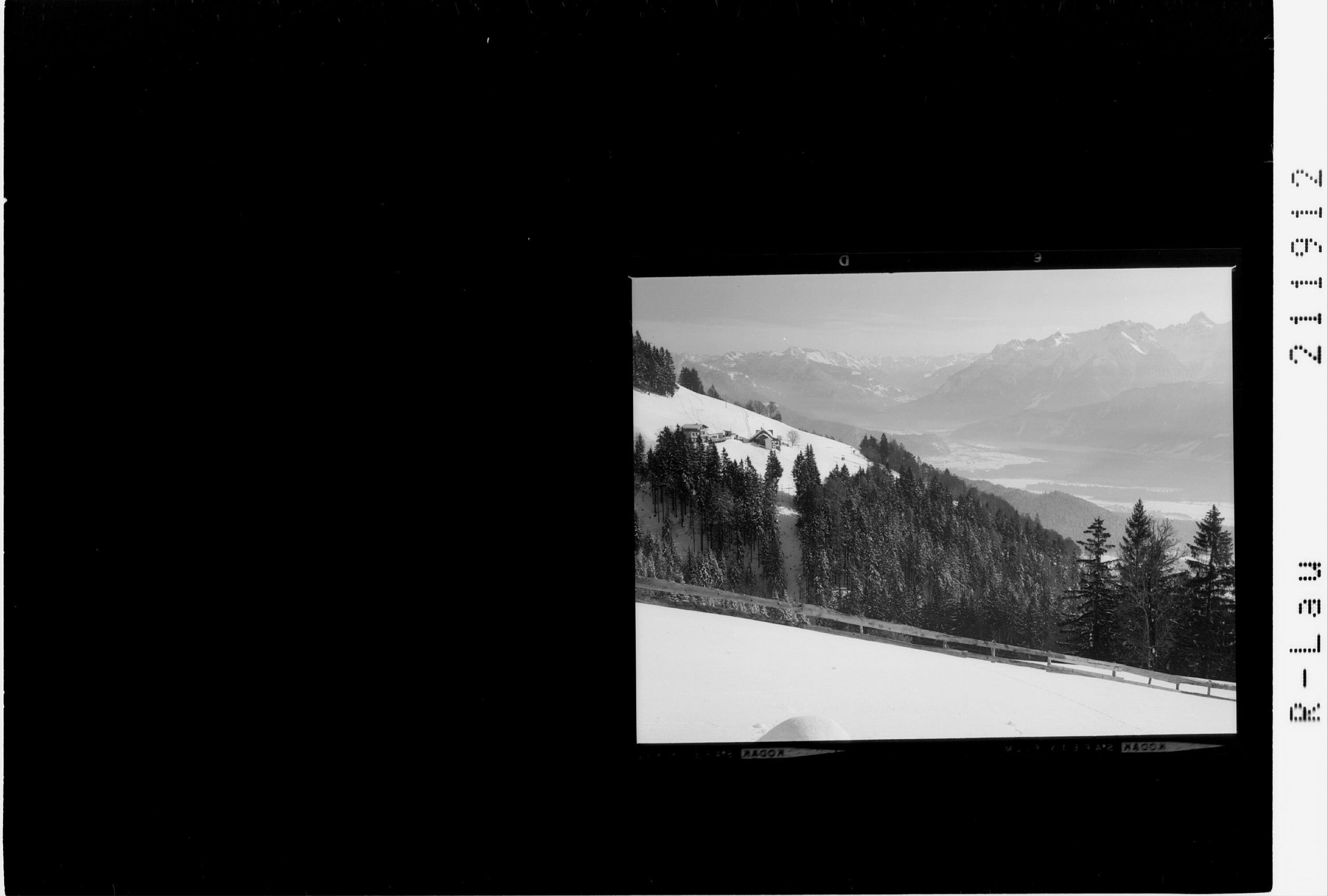 [Dünserberg / Gasthof Enzianhaus mit Blick zum Hochjoch und zur Zimba]></div>


    <hr>
    <div class=