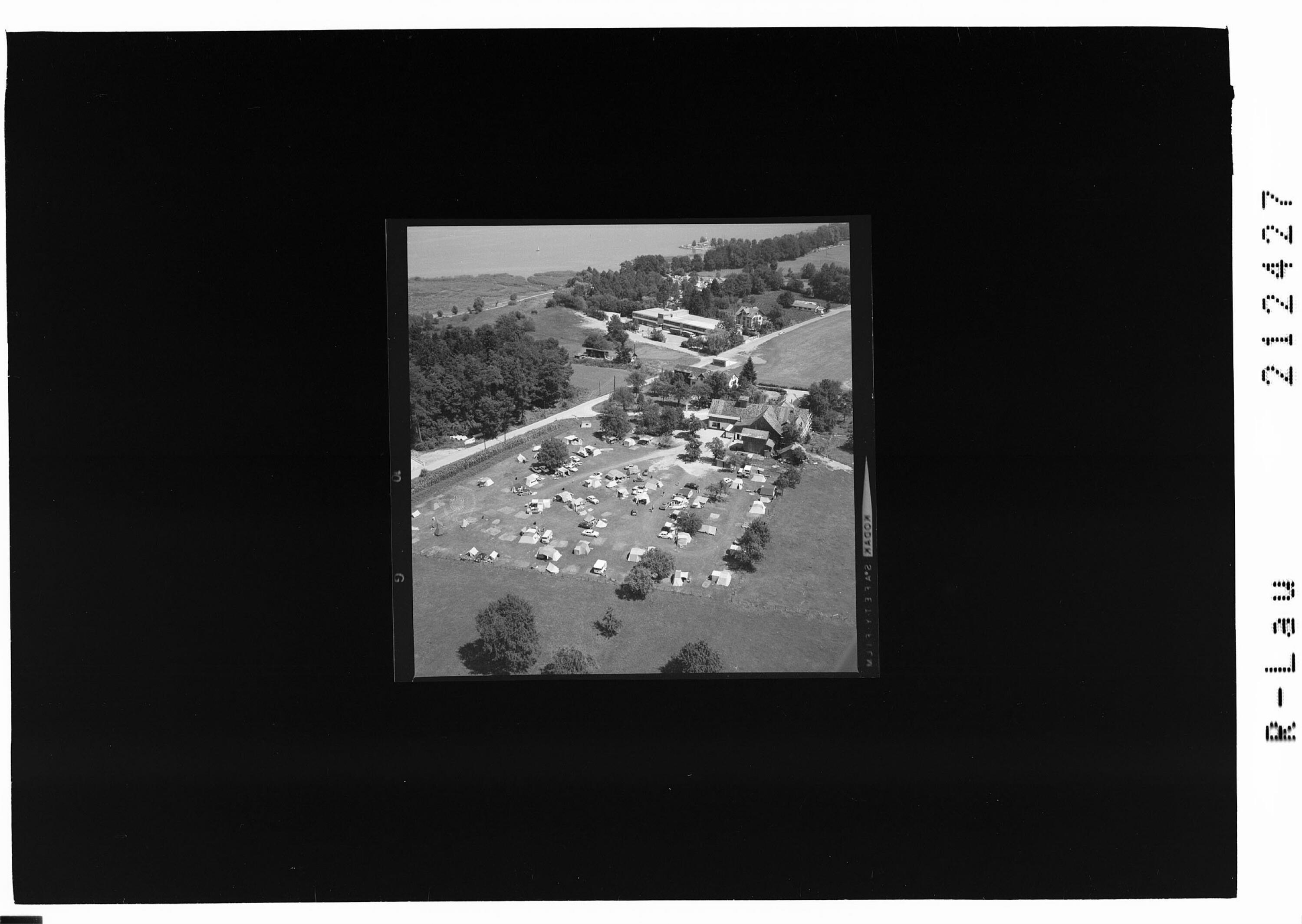 [Campingplatz Weiss bei Bregenz am Bodensee]></div>


    <hr>
    <div class=