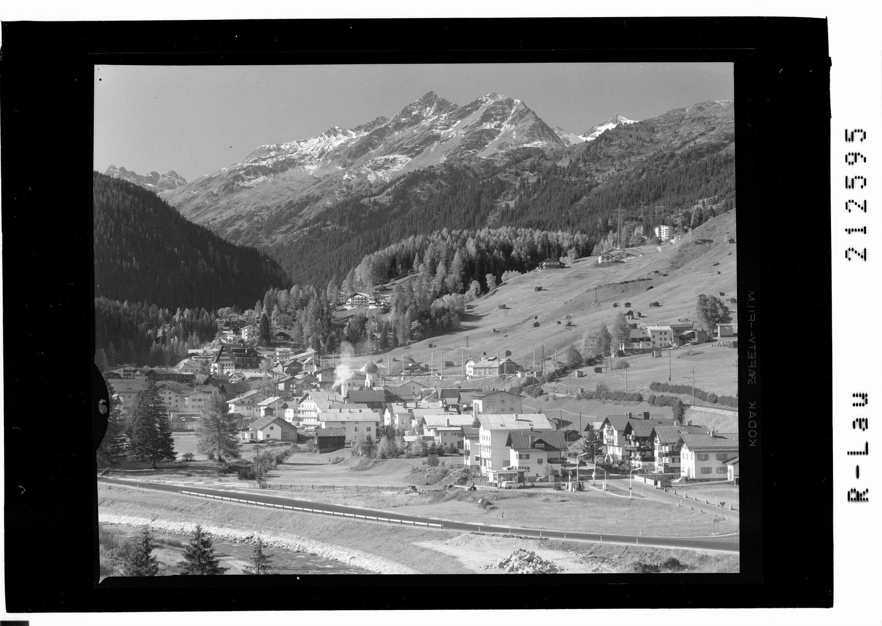 St.Anton am Arlberg Tirol></div>


    <hr>
    <div class=