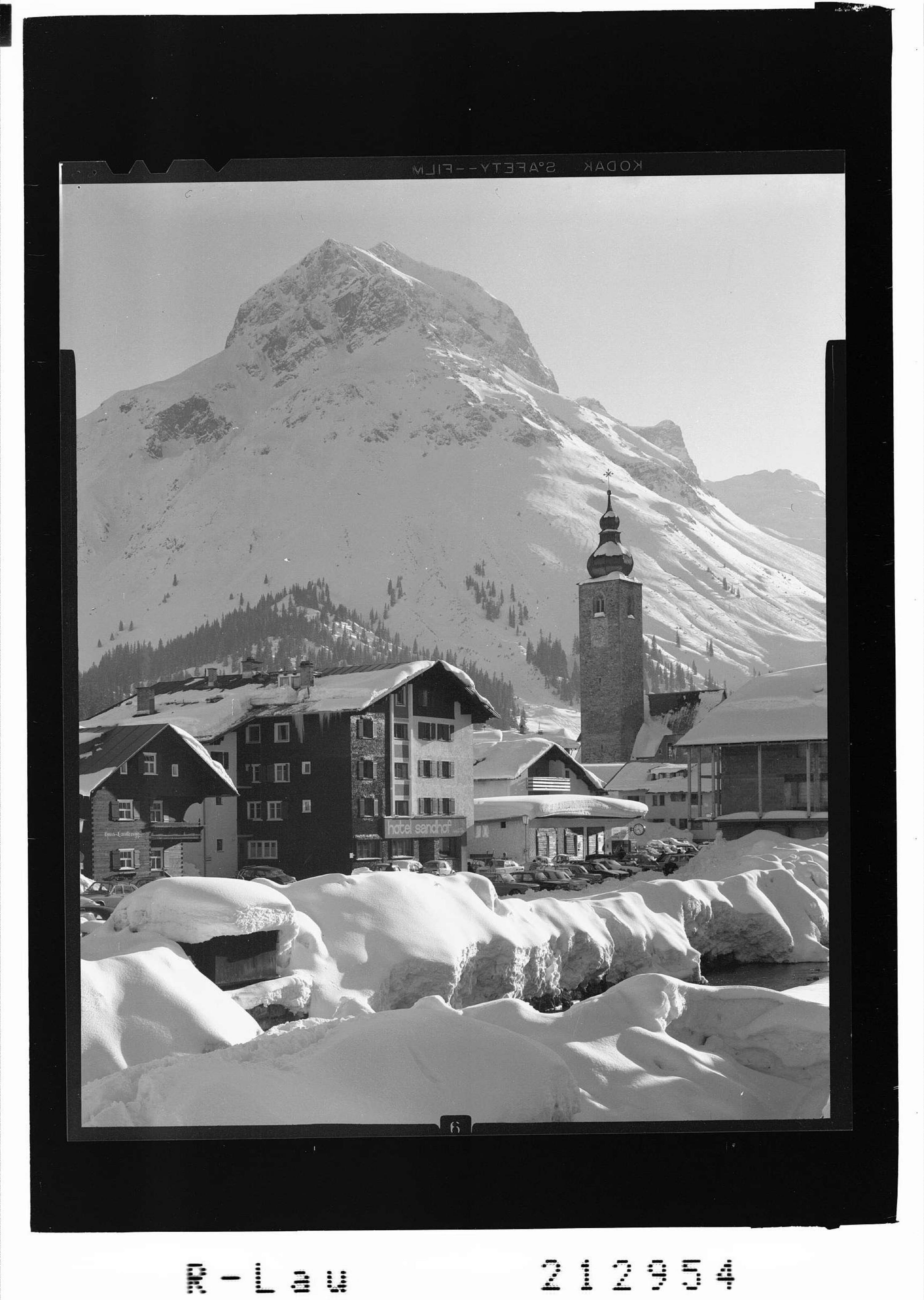 Lech am Arlberg Hotel Sandhof></div>


    <hr>
    <div class=