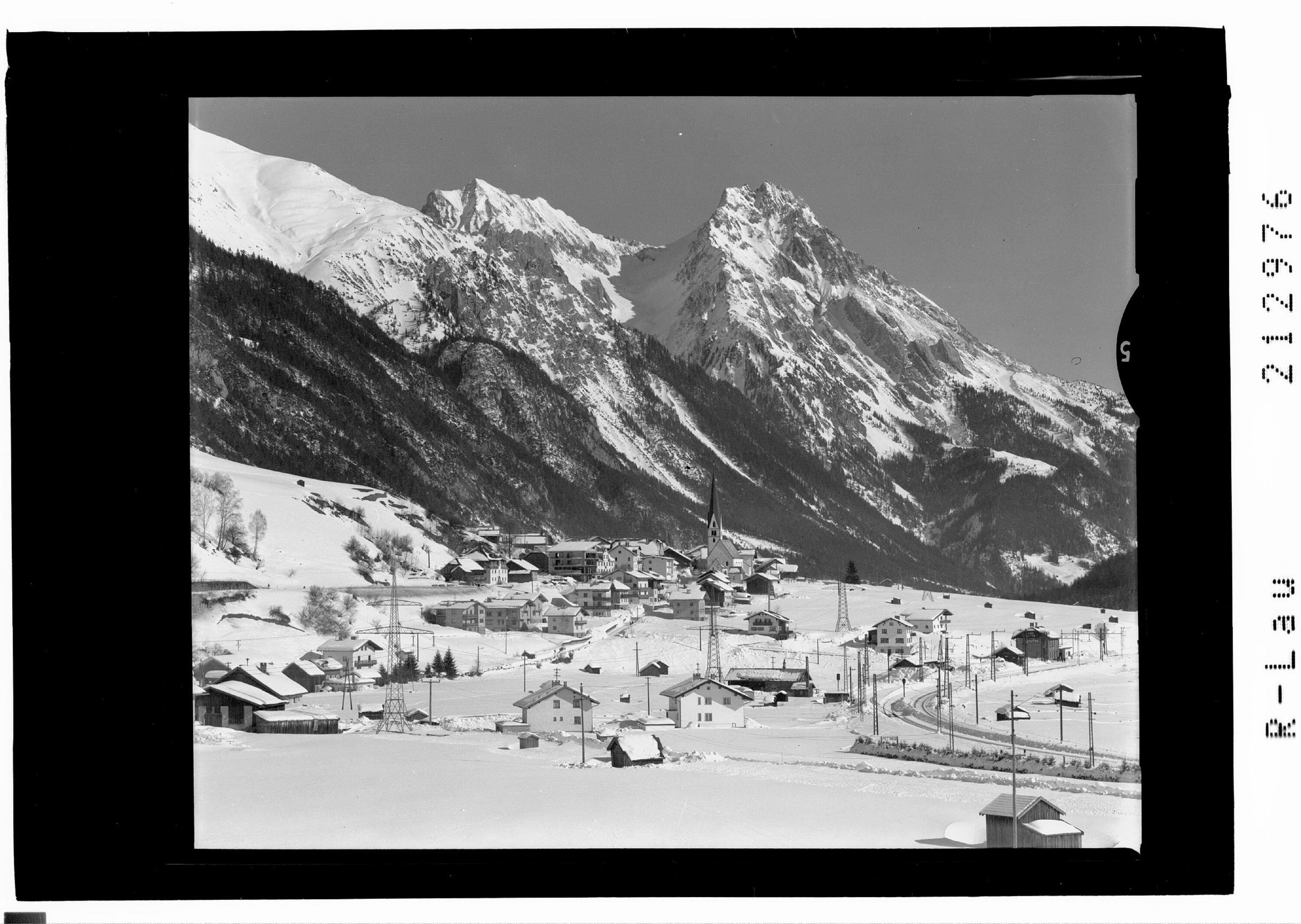 Pettneu 1351 m am Arlberg></div>


    <hr>
    <div class=