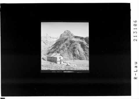 Ravensburger Hütte am Spullersee 1962 m von Risch-Lau