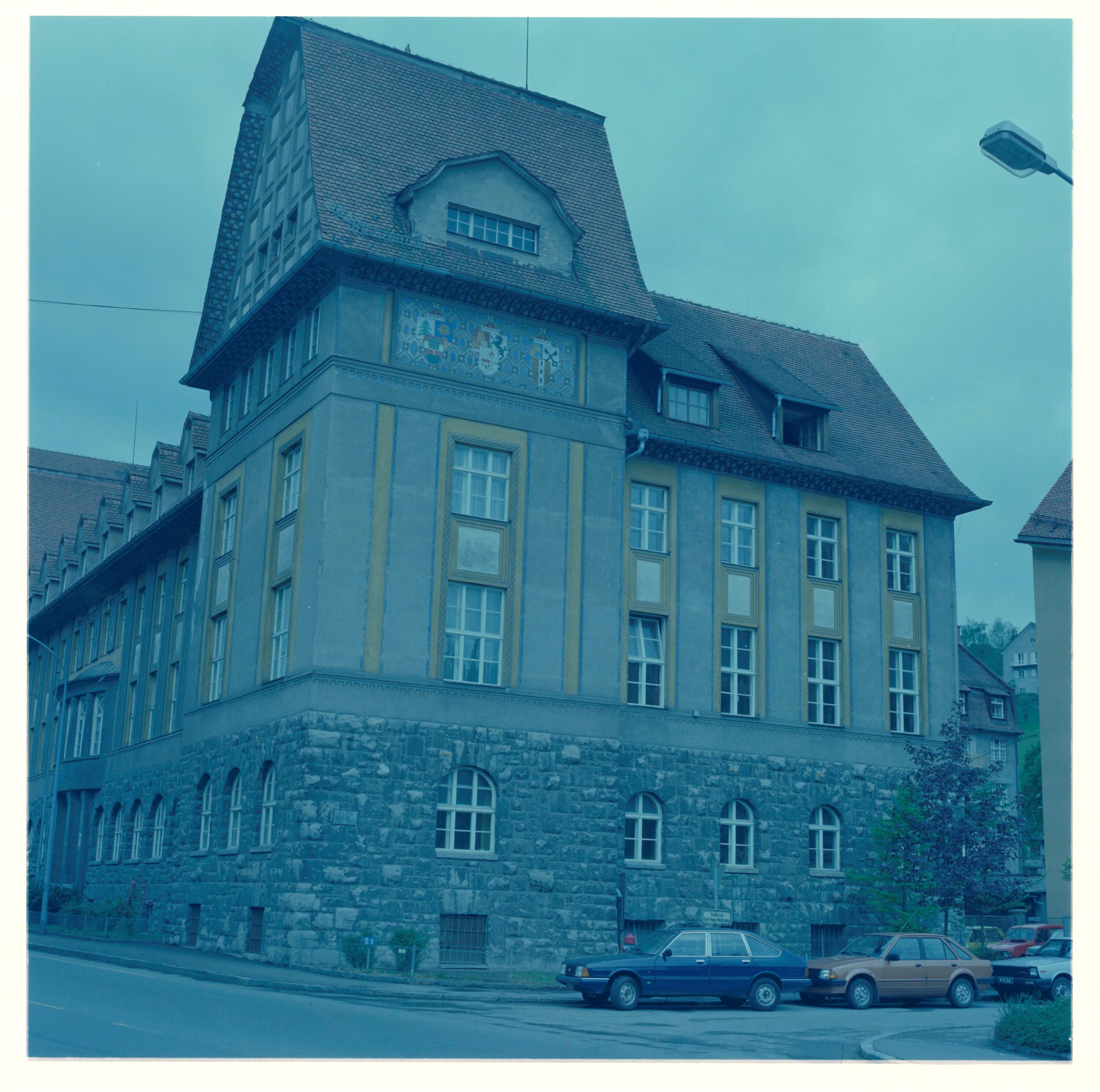 Finanzlandesdirektion Feldkirch, Fassade></div>


    <hr>
    <div class=