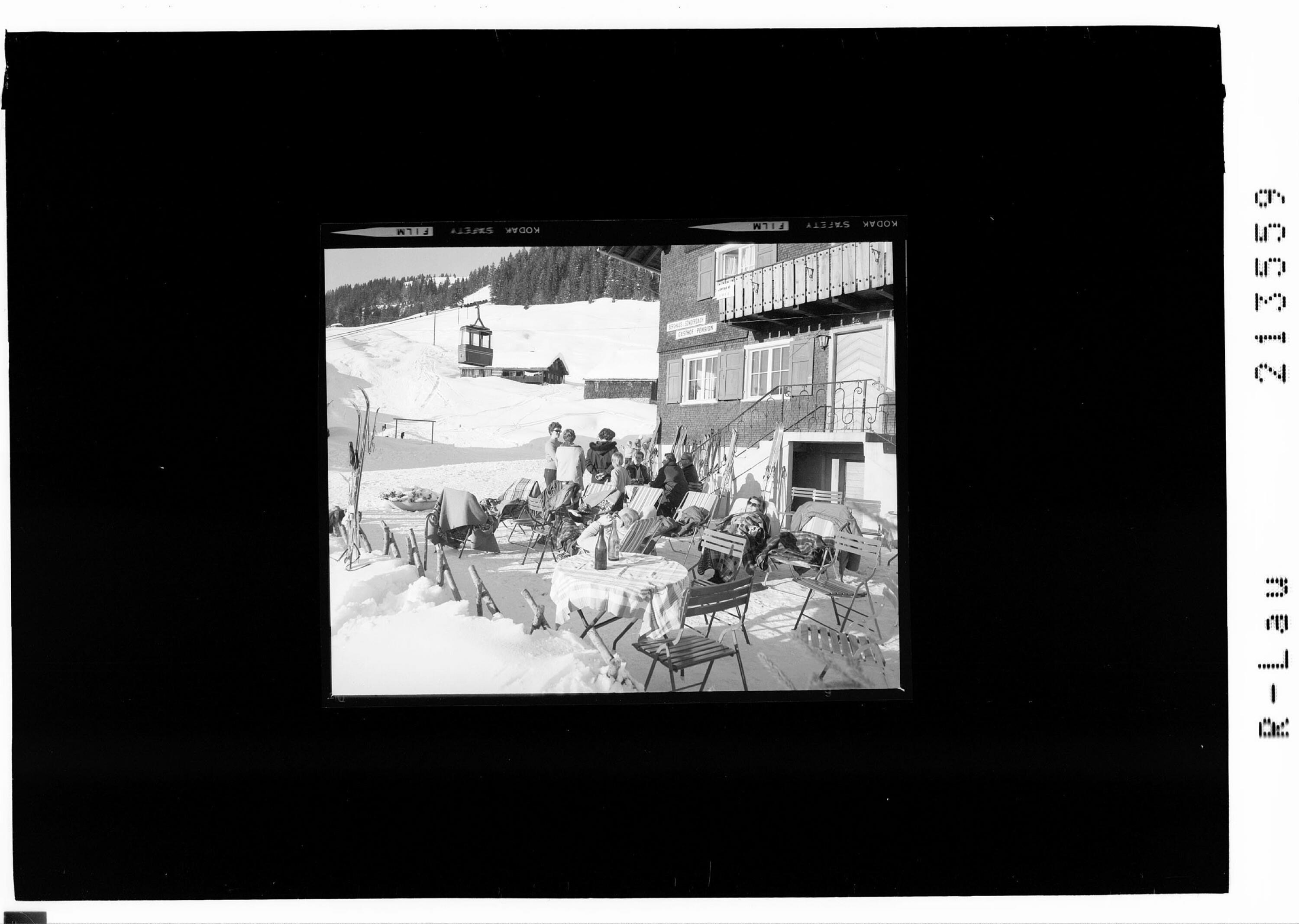 [Berghaus Sonderdach mit Terrasse ob Bezau im Bregenzerwald]></div>


    <hr>
    <div class=