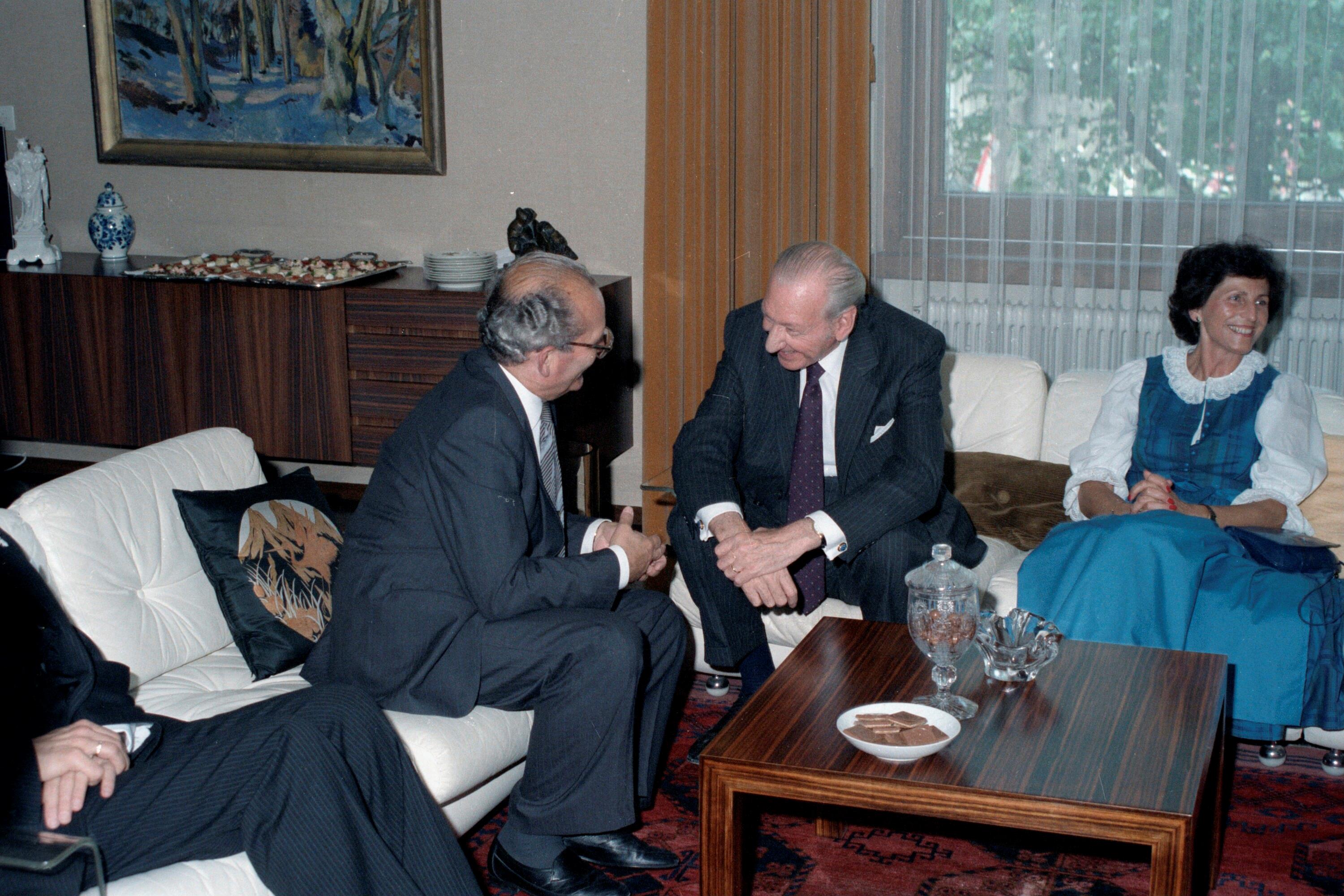 Besuch Bundespräsident Waldheim, Privatbesuch bei Herbert Keßler></div>


    <hr>
    <div class=