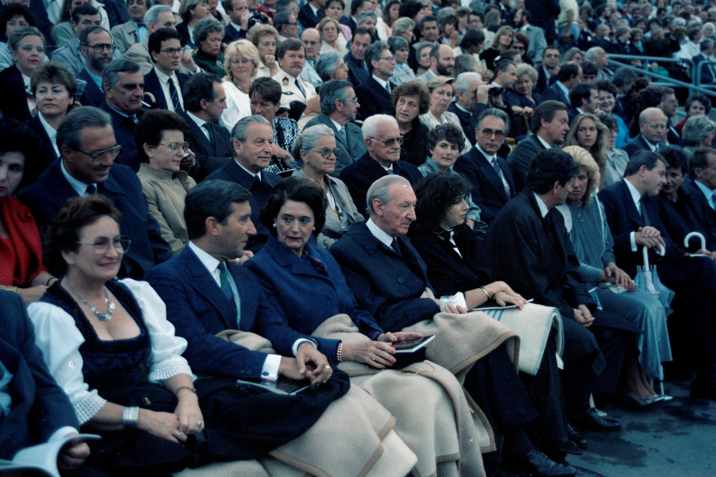 Besuch Bundespräsident Waldheim, Seeaufführung></div>


    <hr>
    <div class=