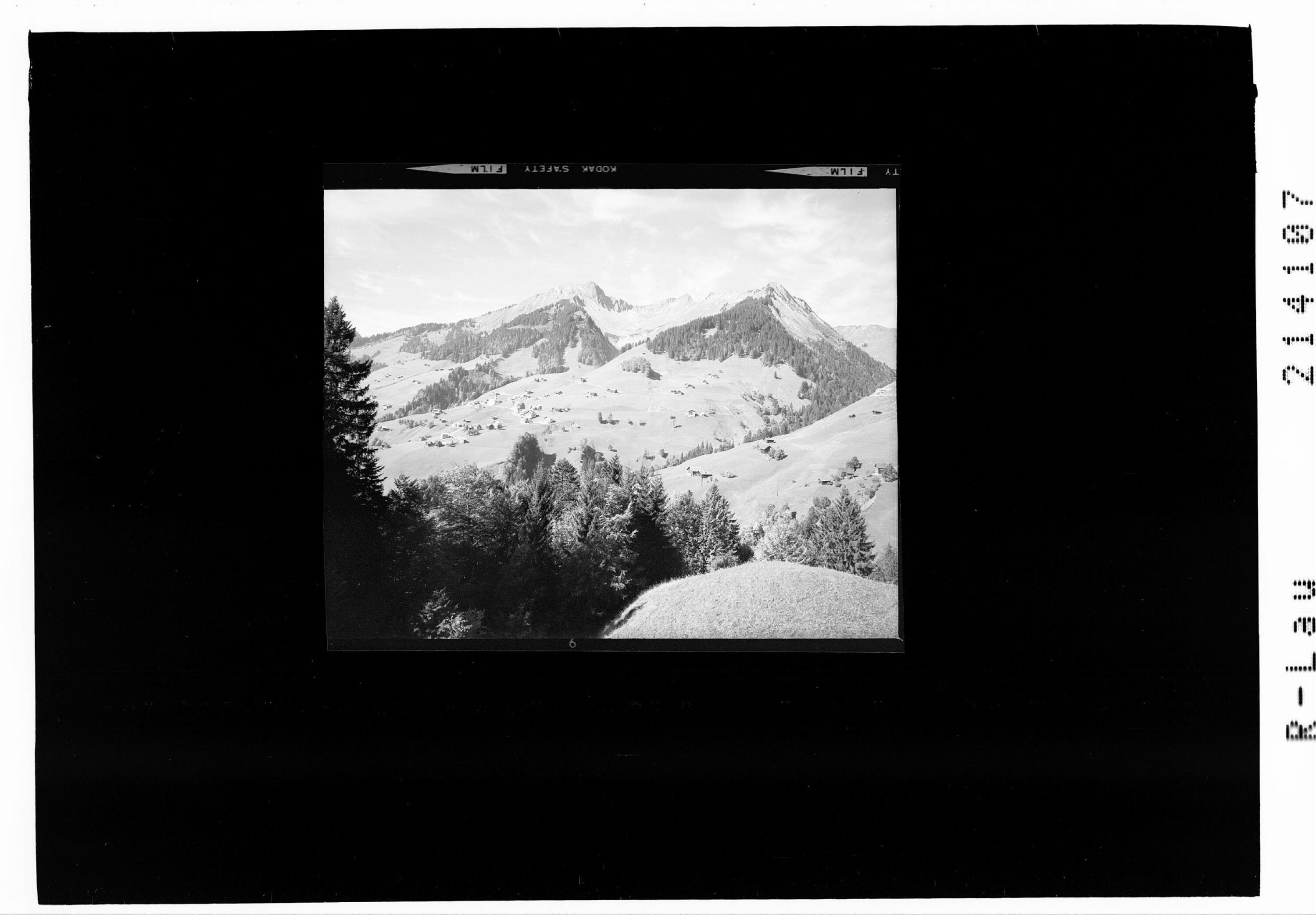 [Fontanella im Grossen Walsertal mit Türtschorn und Glatthorn]></div>


    <hr>
    <div class=