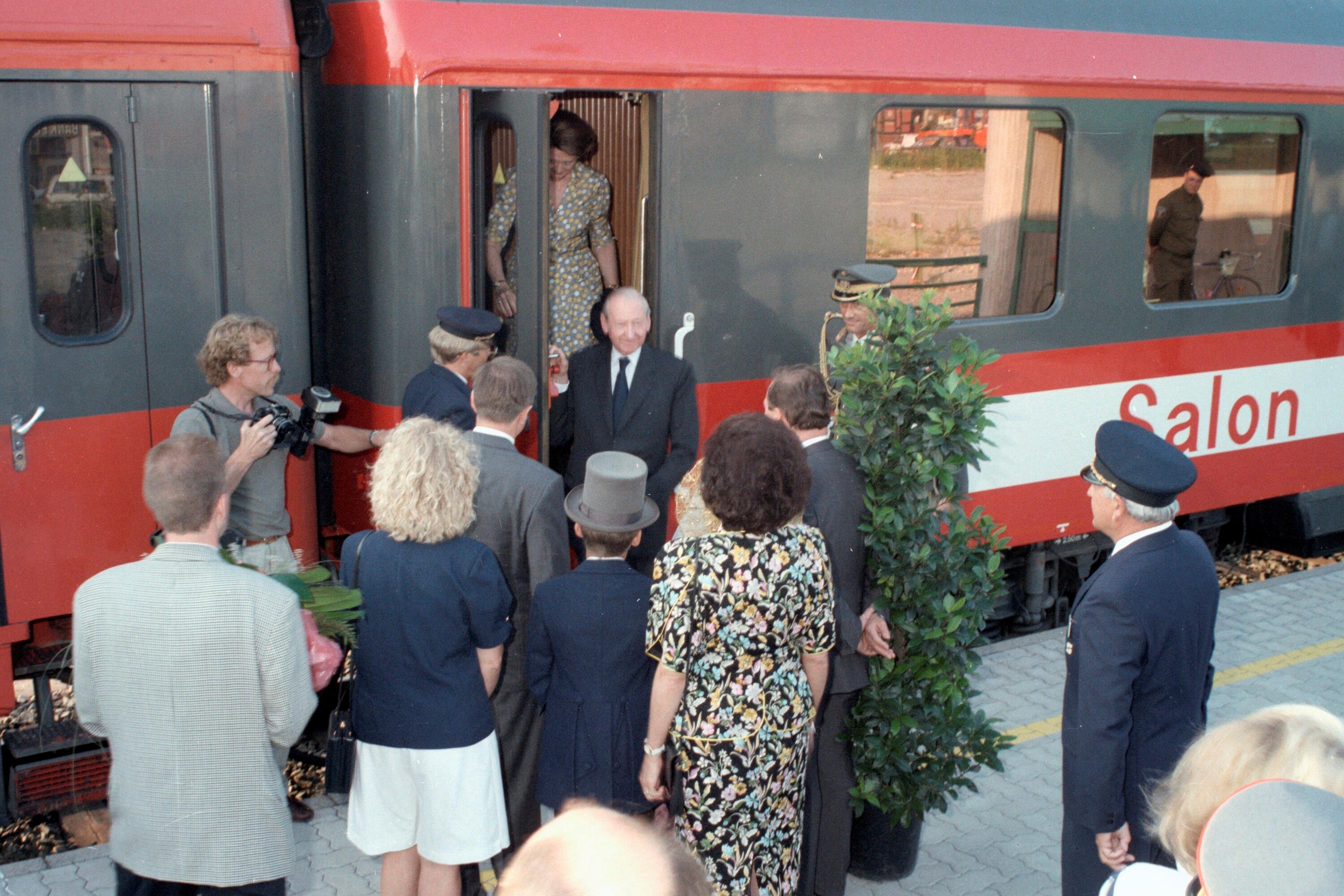 Präsident Waldheim, Ankunft></div>


    <hr>
    <div class=