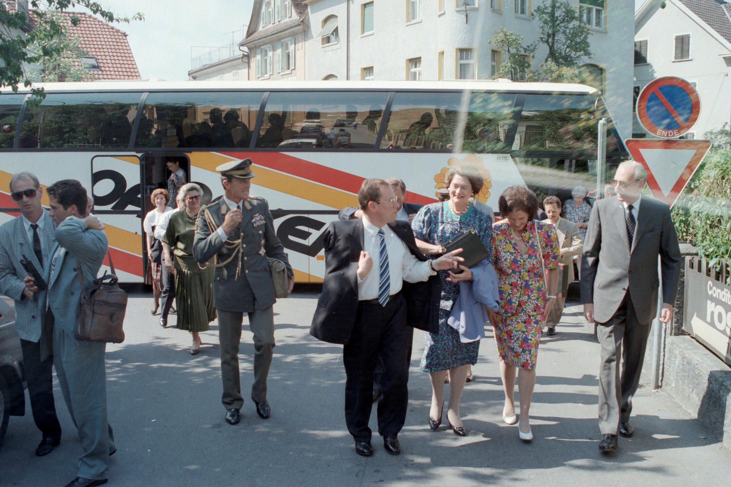 Präsident Waldheim, Pfänder></div>


    <hr>
    <div class=