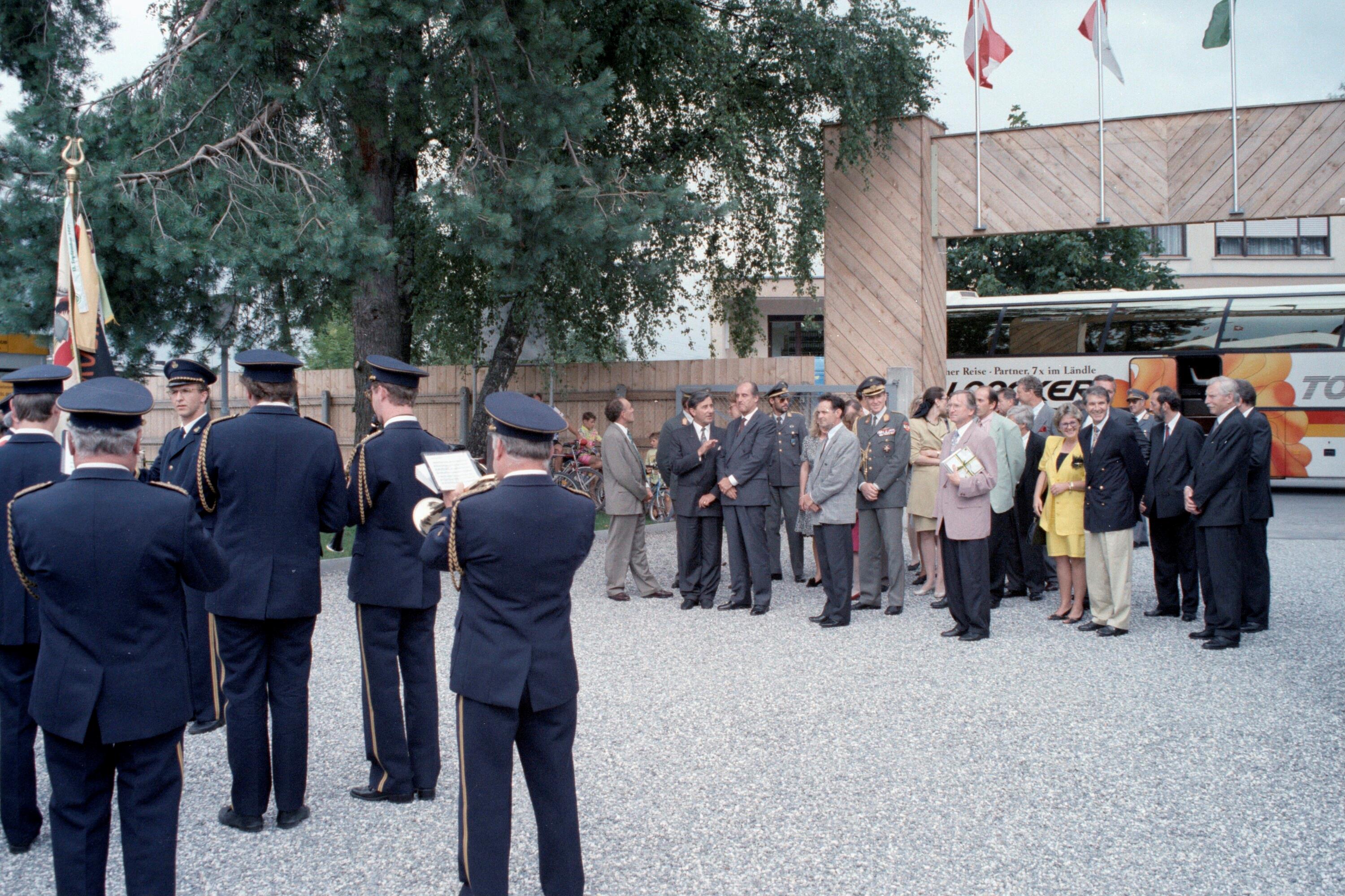 Bundespräsident Klestil, Rheinschauen></div>


    <hr>
    <div class=