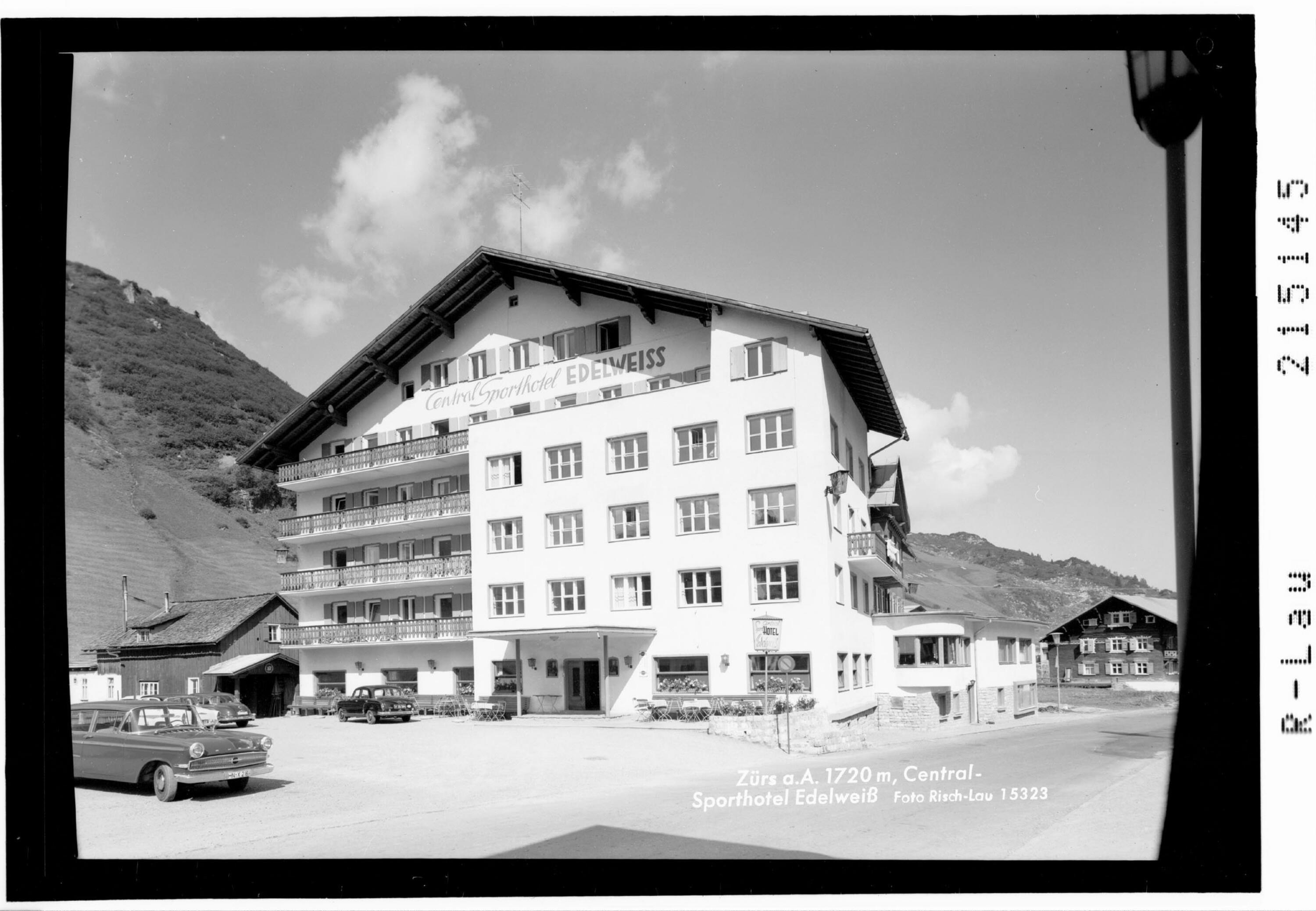 Central Sporthotel Edelweiss in Zürs am Arlberg></div>


    <hr>
    <div class=