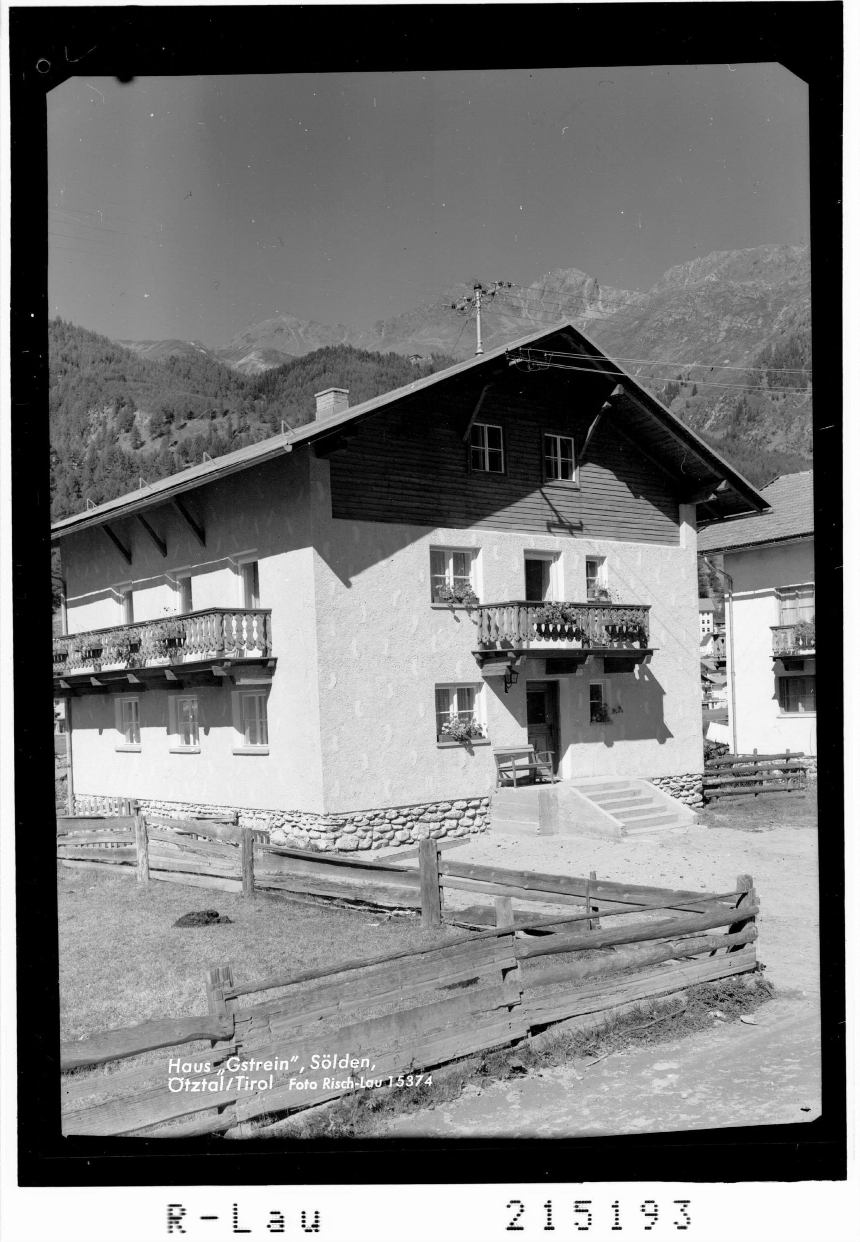 Haus Gstrein, Sölden Ötztal / Tirol></div>


    <hr>
    <div class=