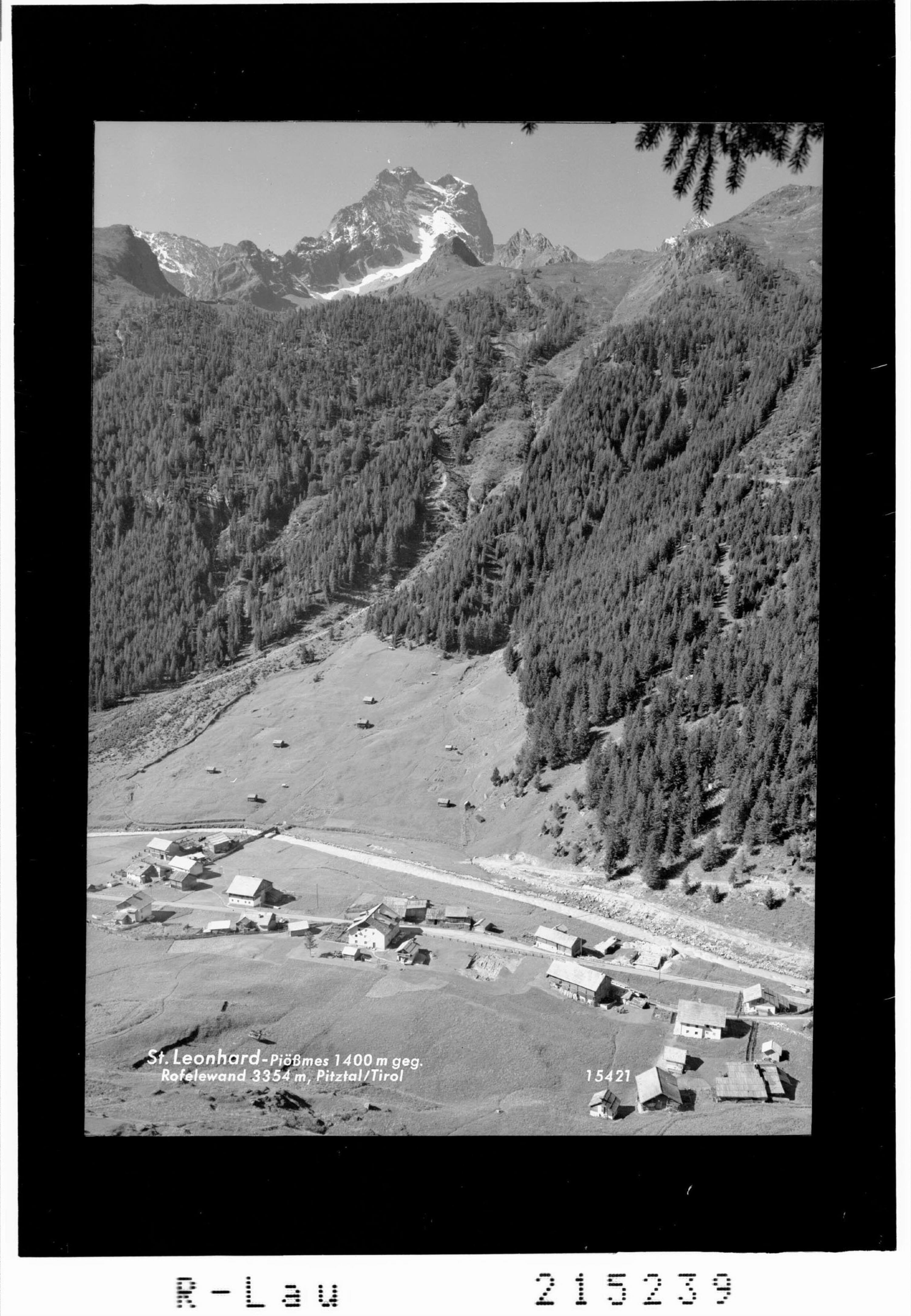 Piössmes 1400 m gegen Rofelewand 3354 m, Pitztal / Tirol></div>


    <hr>
    <div class=