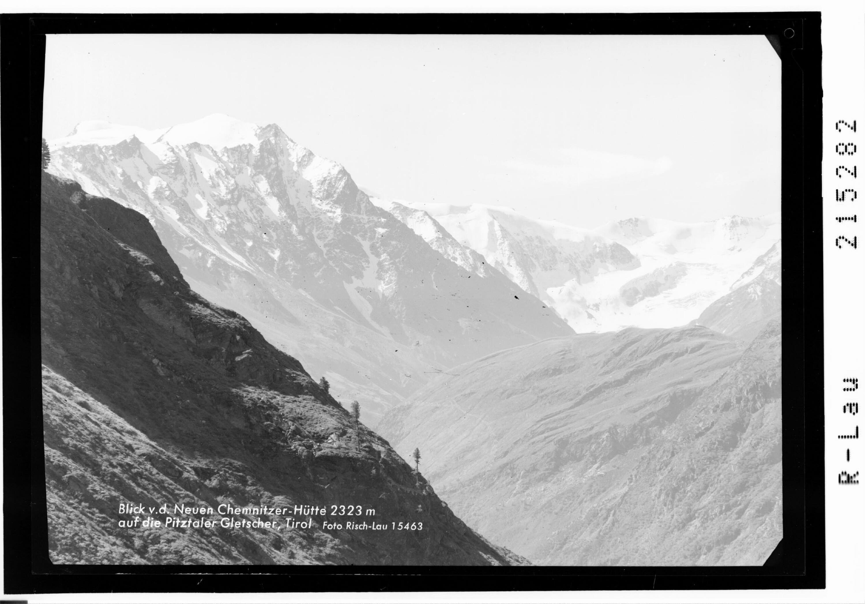 Blick von der Neuen Chemnitzer Hütte 2323 m auf die Pitztaler Gletscher, Tirol></div>


    <hr>
    <div class=