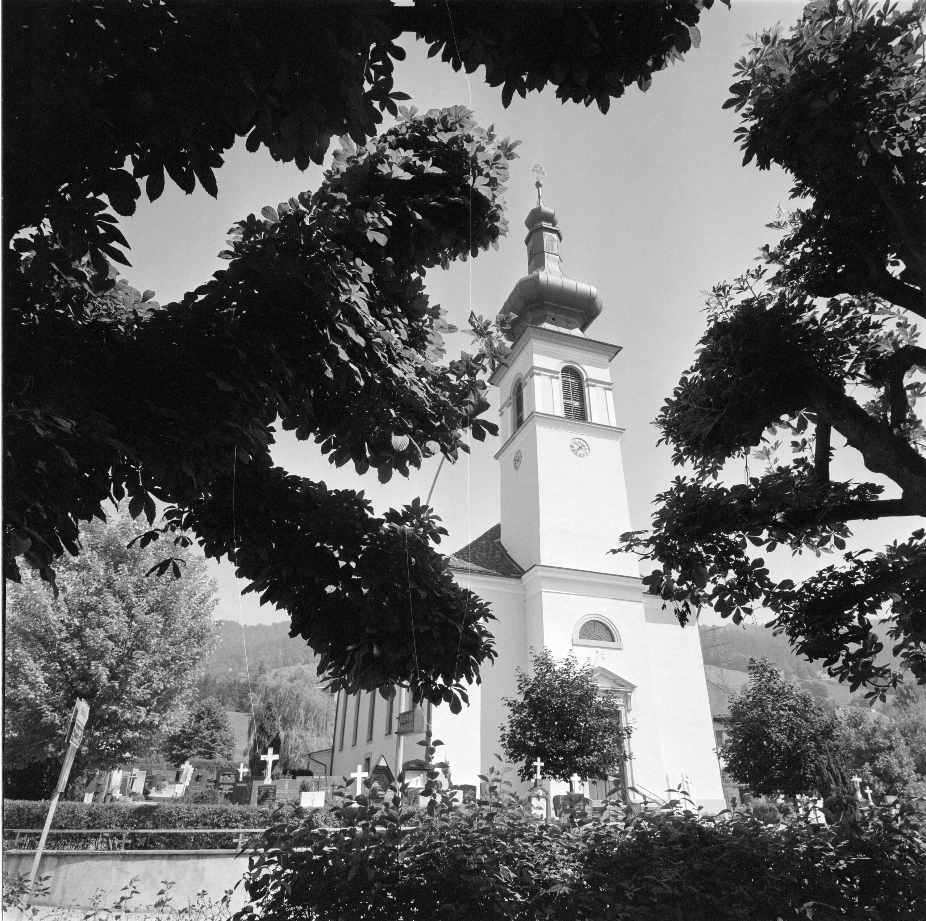 [Lochau, Kirche St. Franz Xaver]></div>


    <hr>
    <div class=