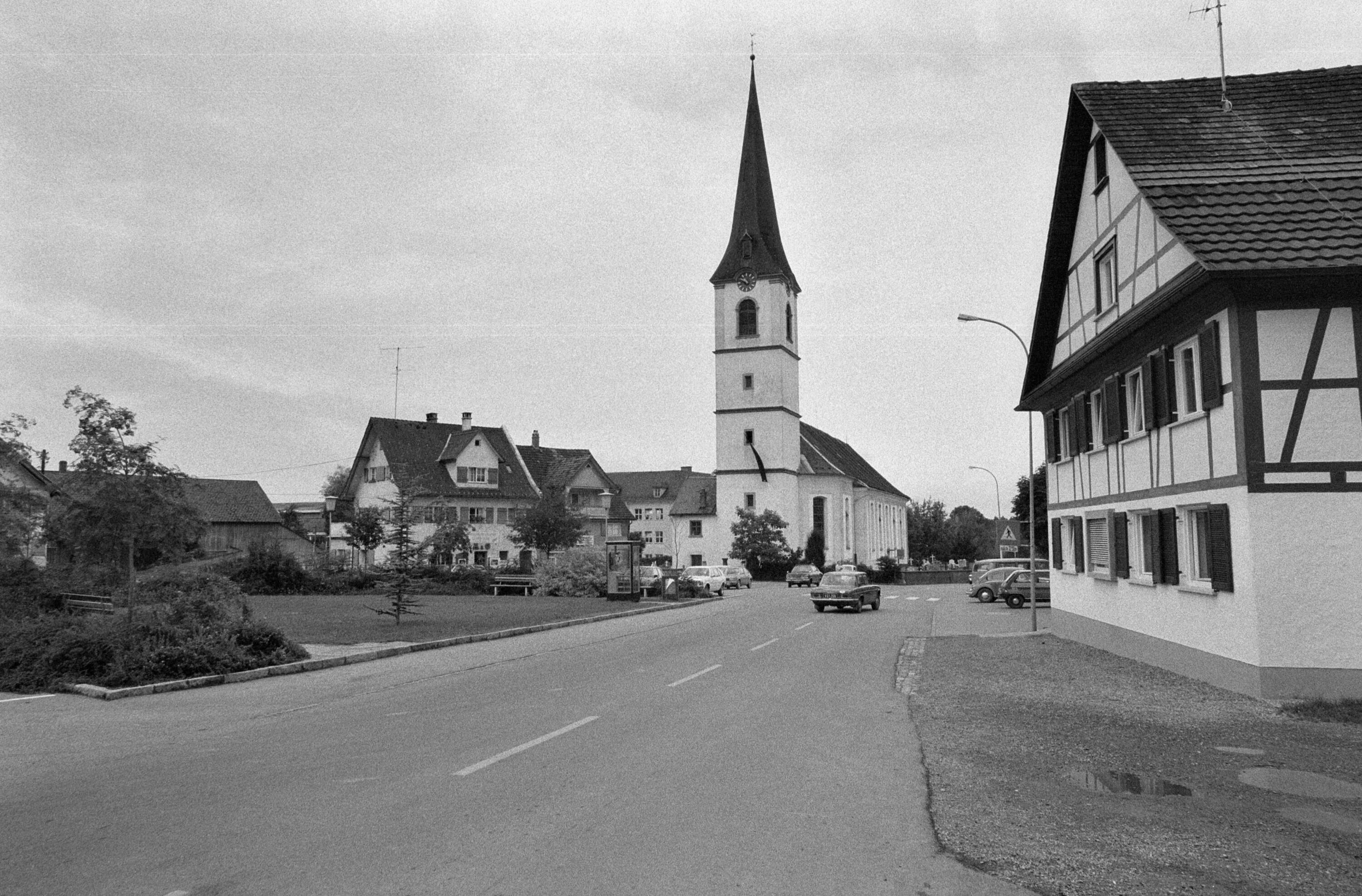 [Hörbranz, Kirche und Umgebung]></div>


    <hr>
    <div class=