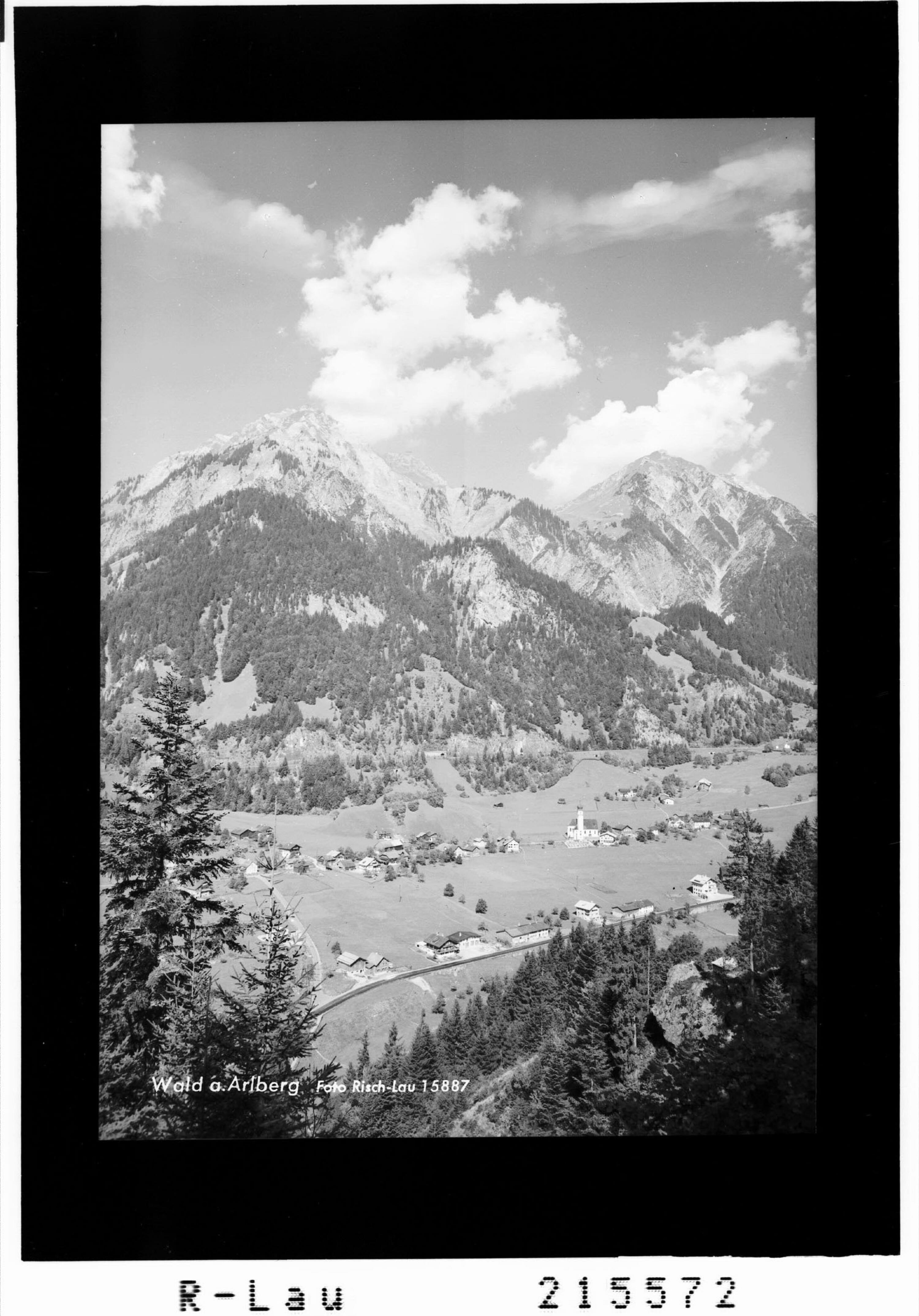 Wald am Arlberg></div>


    <hr>
    <div class=
