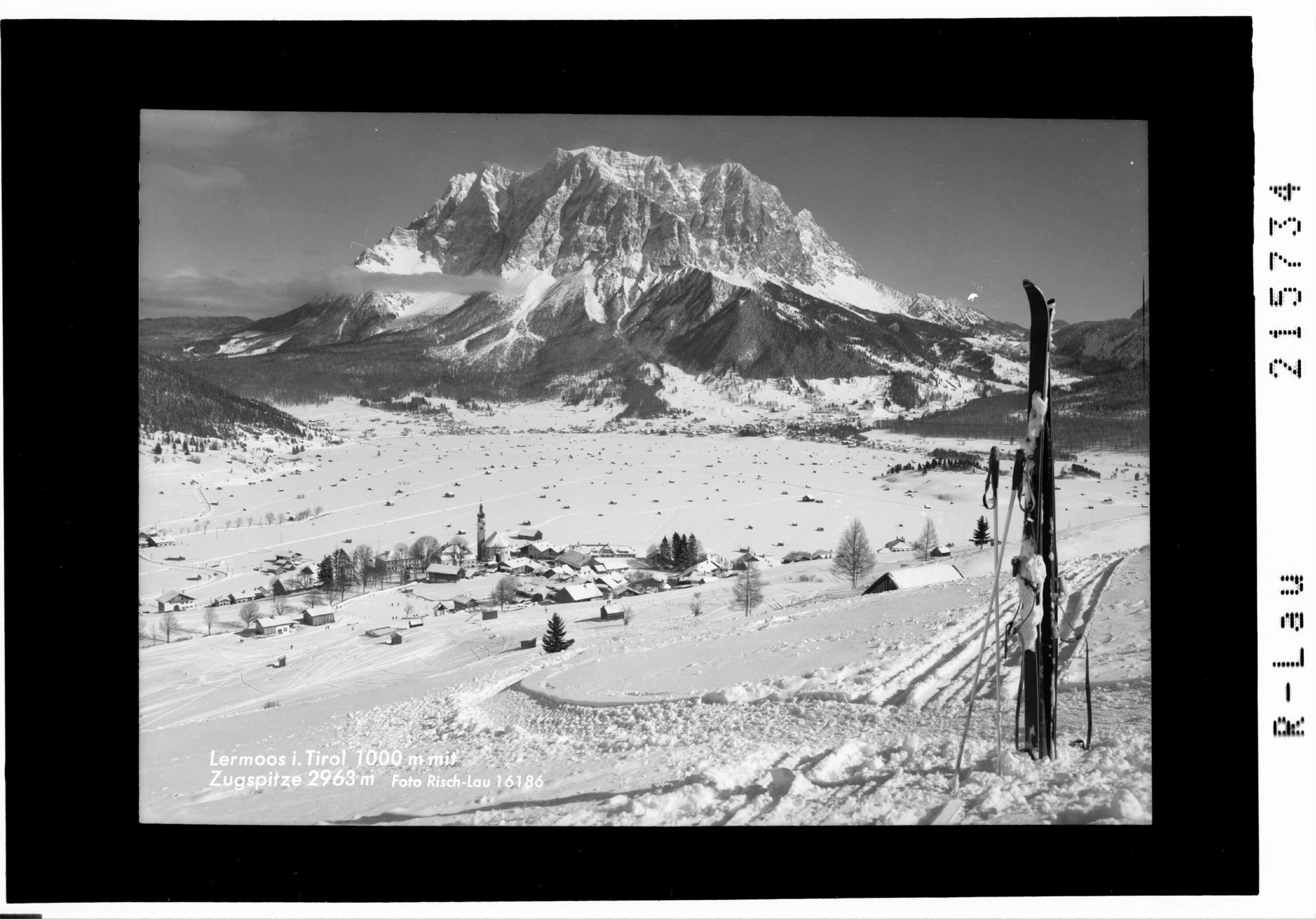 Lermoos in Tirol mit Zugspitze 2963 m></div>


    <hr>
    <div class=